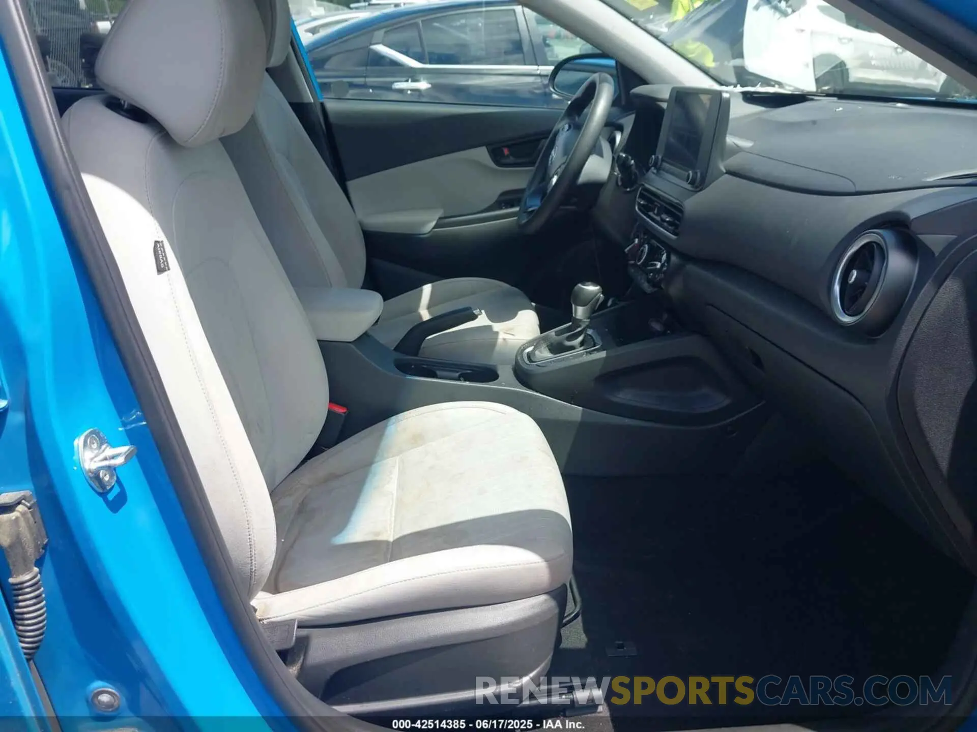 5 Photograph of a damaged car KM8K62AB6NU803457 HYUNDAI KONA 2022