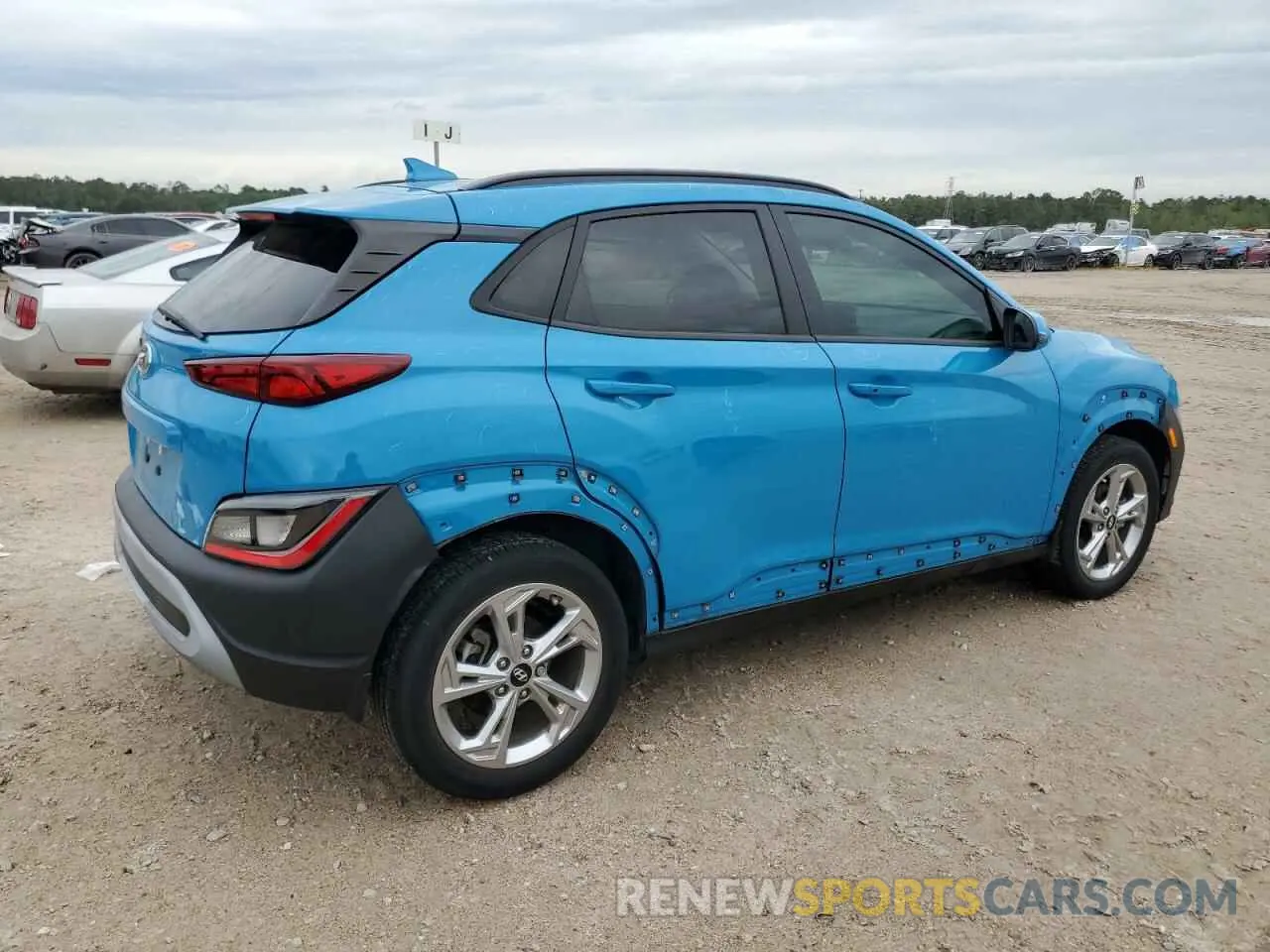 3 Photograph of a damaged car KM8K62AB7NU927088 HYUNDAI KONA 2022
