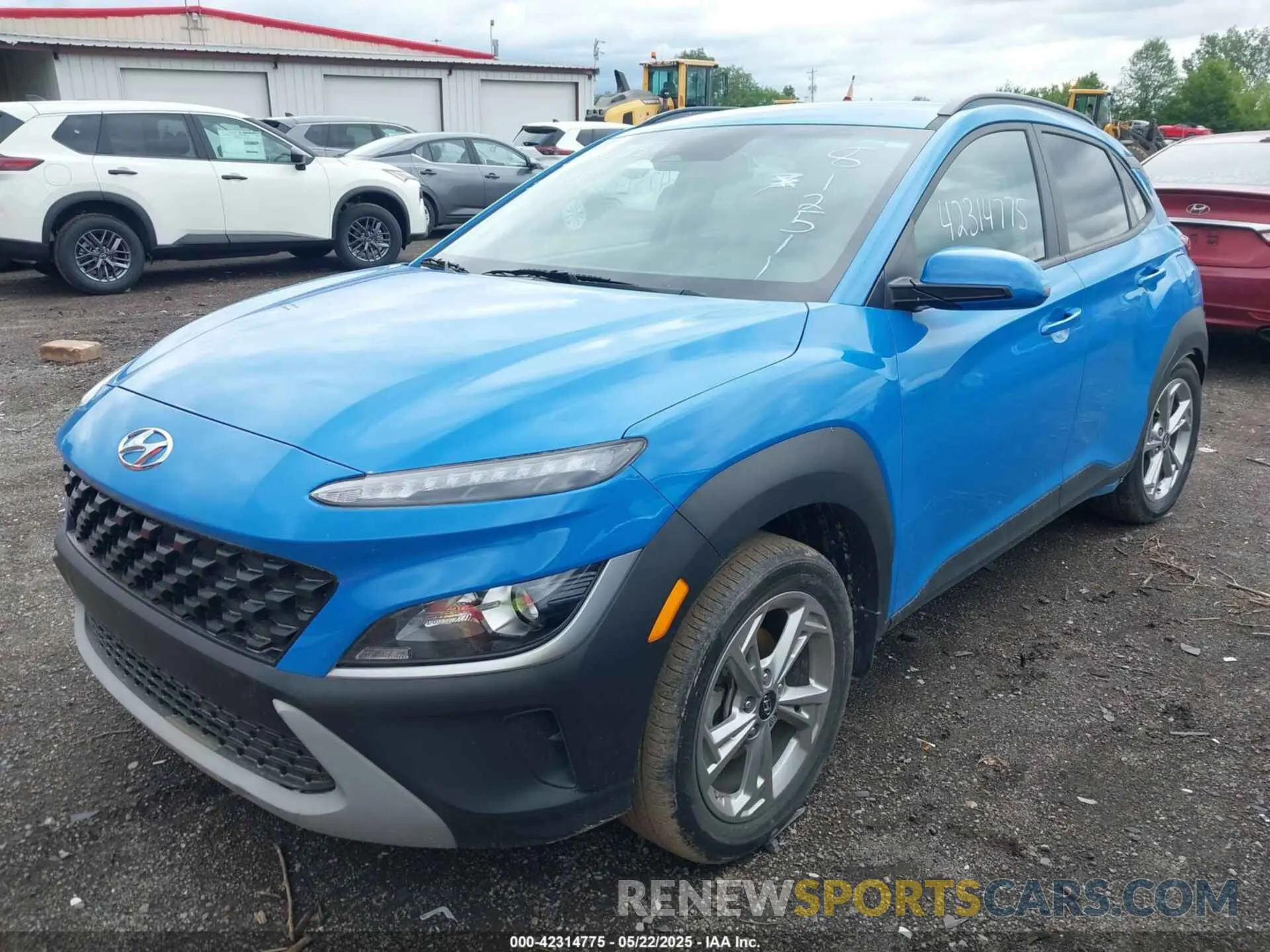 2 Photograph of a damaged car KM8K62AB9NU812511 HYUNDAI KONA 2022