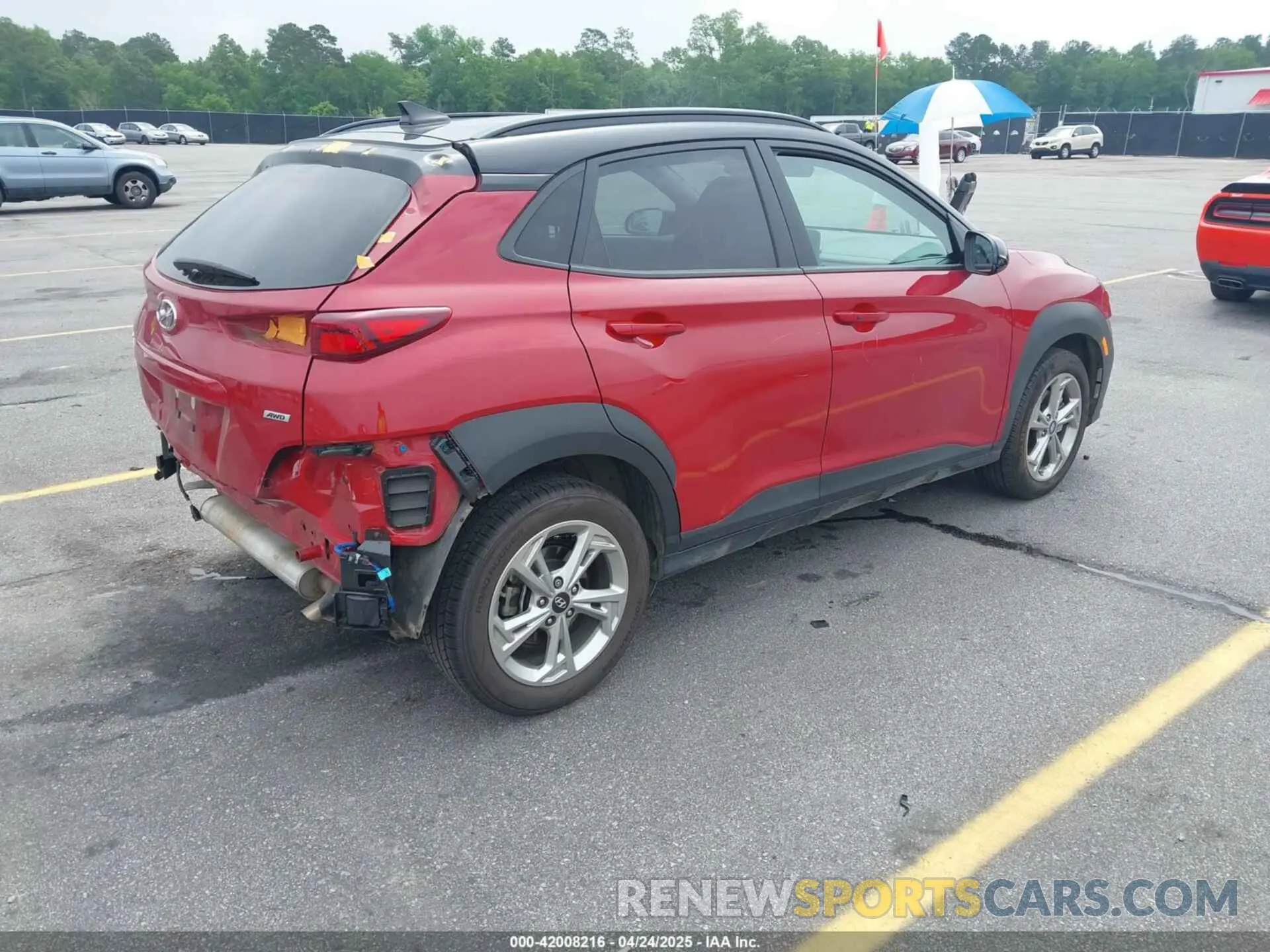 4 Photograph of a damaged car KM8K6CAB0NU761776 HYUNDAI KONA 2022