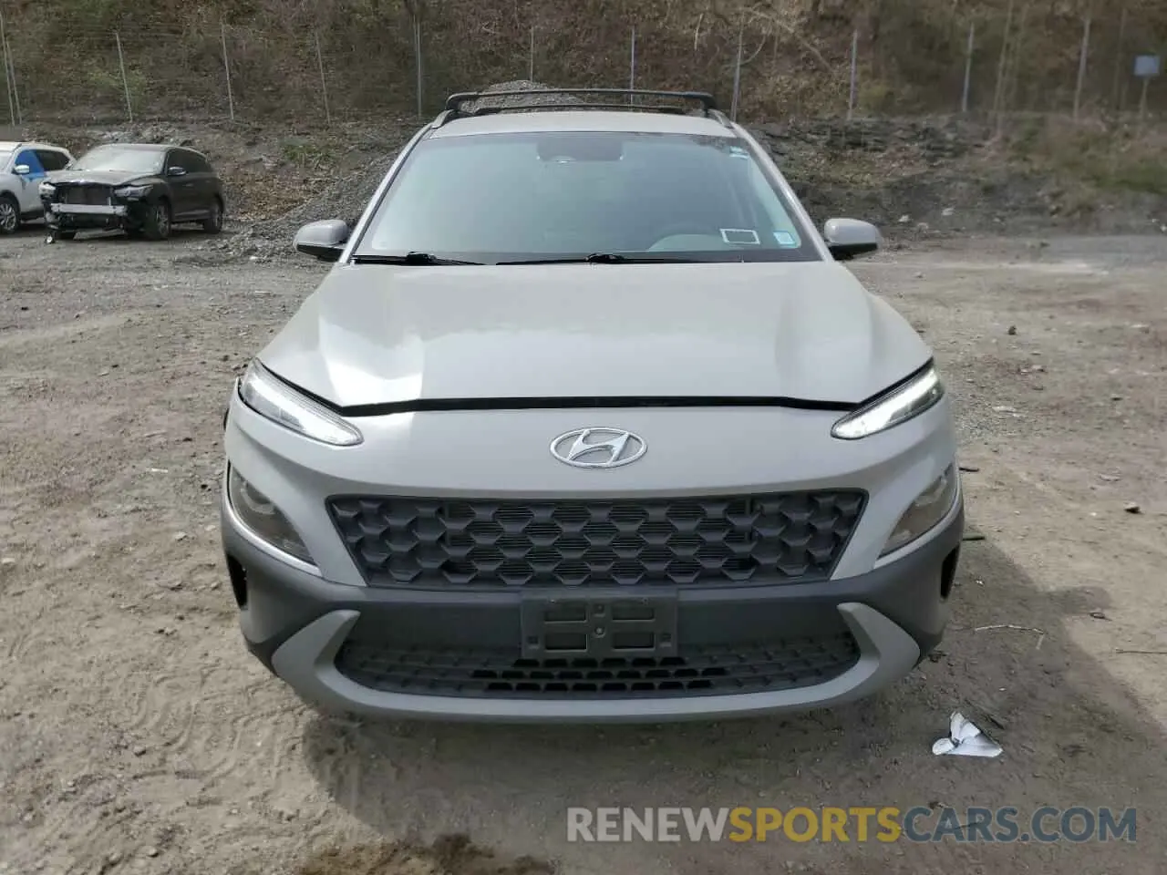 5 Photograph of a damaged car KM8K6CAB0NU819594 HYUNDAI KONA 2022