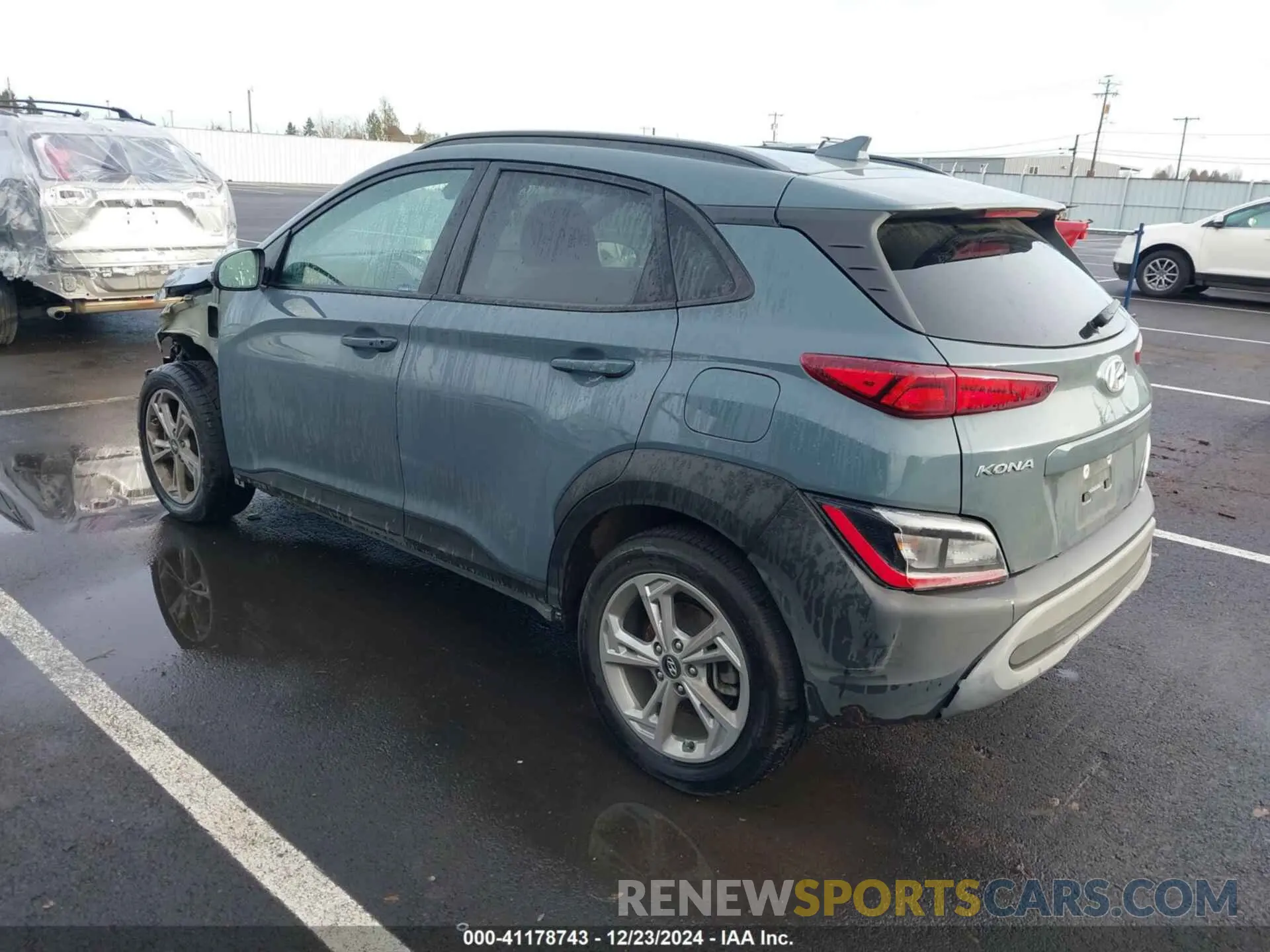 3 Photograph of a damaged car KM8K6CAB1NU828823 HYUNDAI KONA 2022
