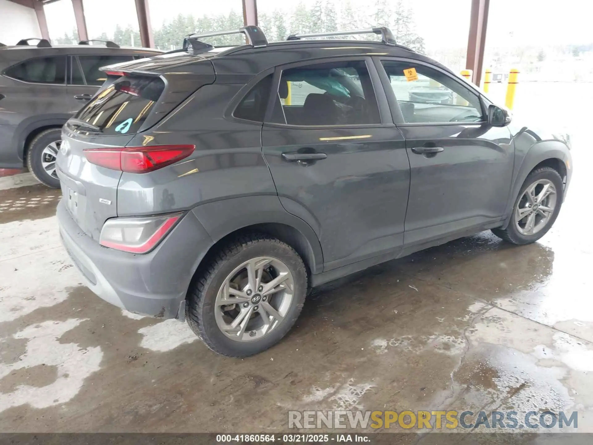 4 Photograph of a damaged car KM8K6CAB2NU857411 HYUNDAI KONA 2022