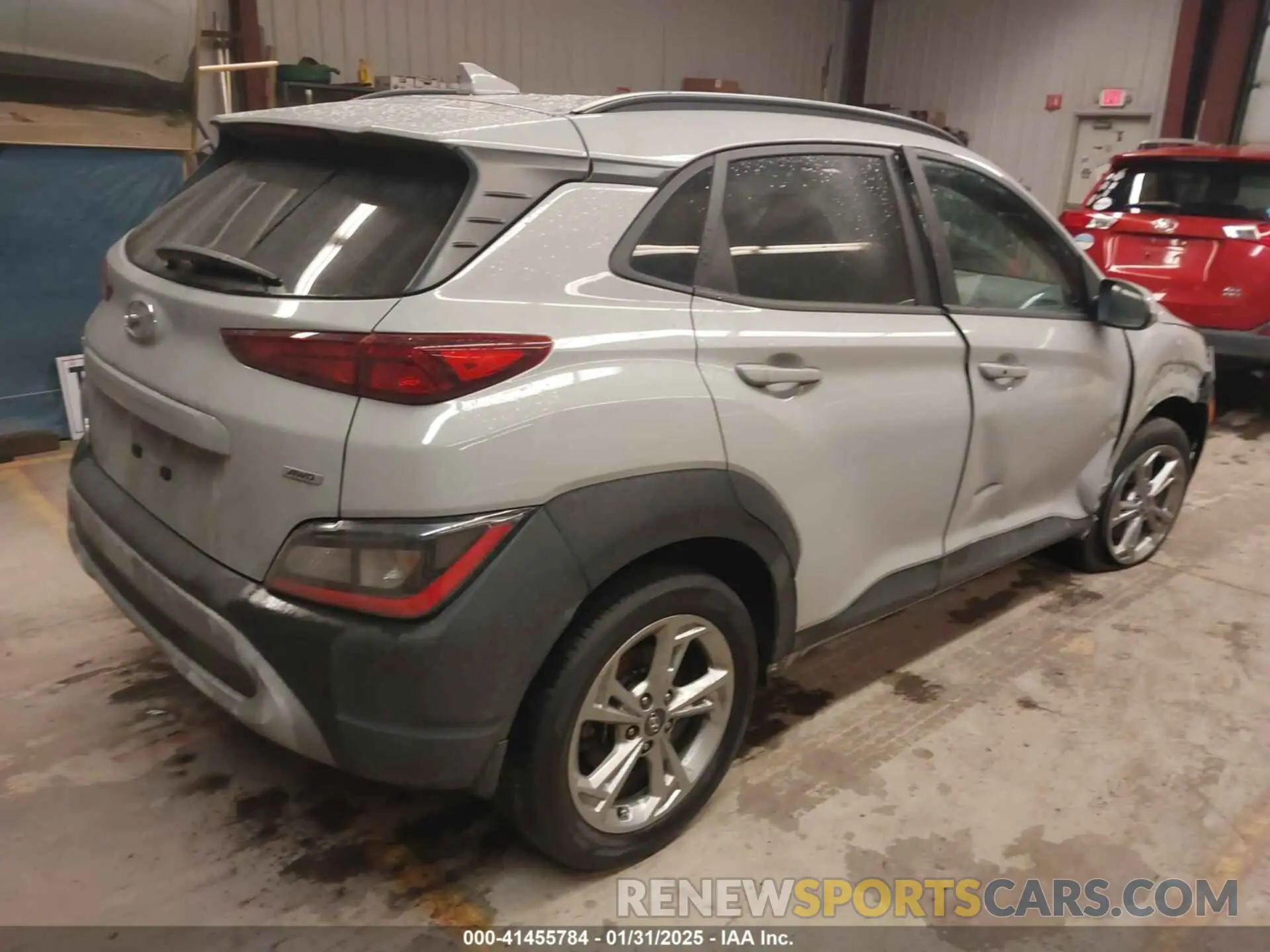 4 Фотография поврежденного автомобиля KM8K6CAB4NU839010 HYUNDAI KONA 2022