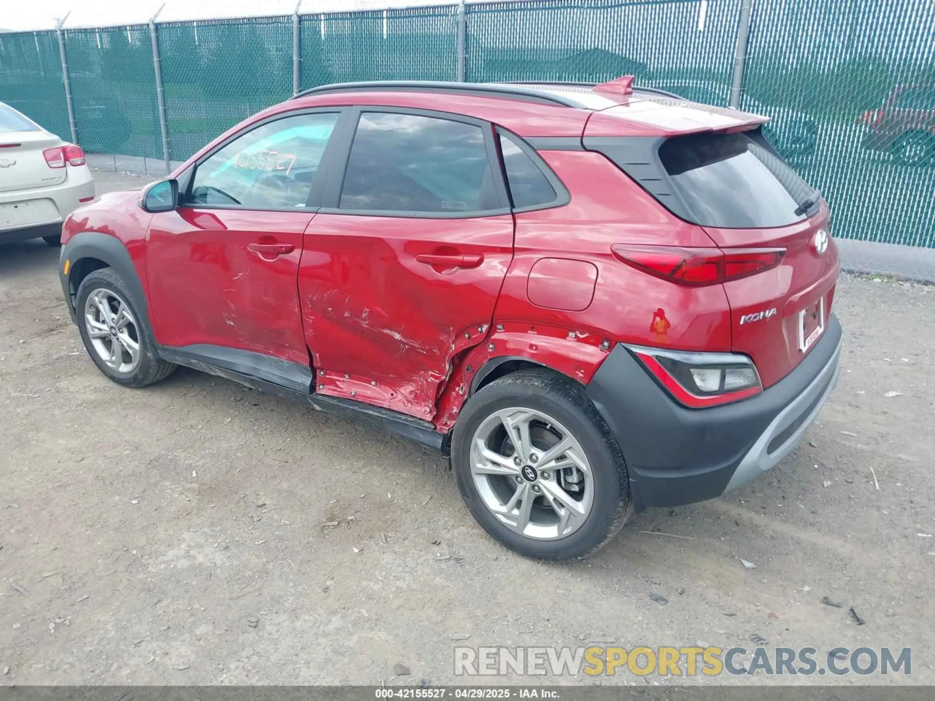 3 Photograph of a damaged car KM8K6CAB4NU924607 HYUNDAI KONA 2022