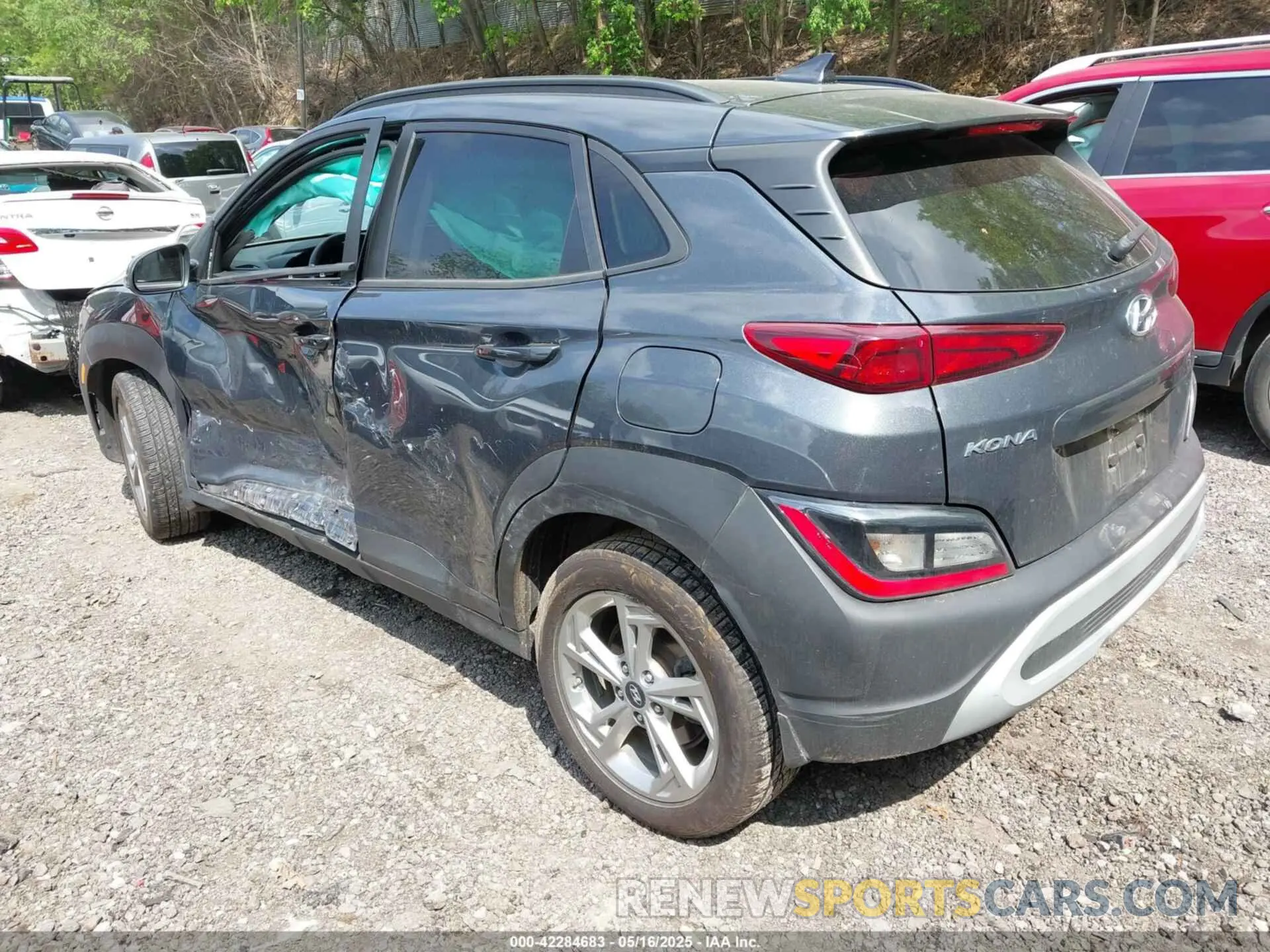 3 Photograph of a damaged car KM8K6CAB7NU825795 HYUNDAI KONA 2022