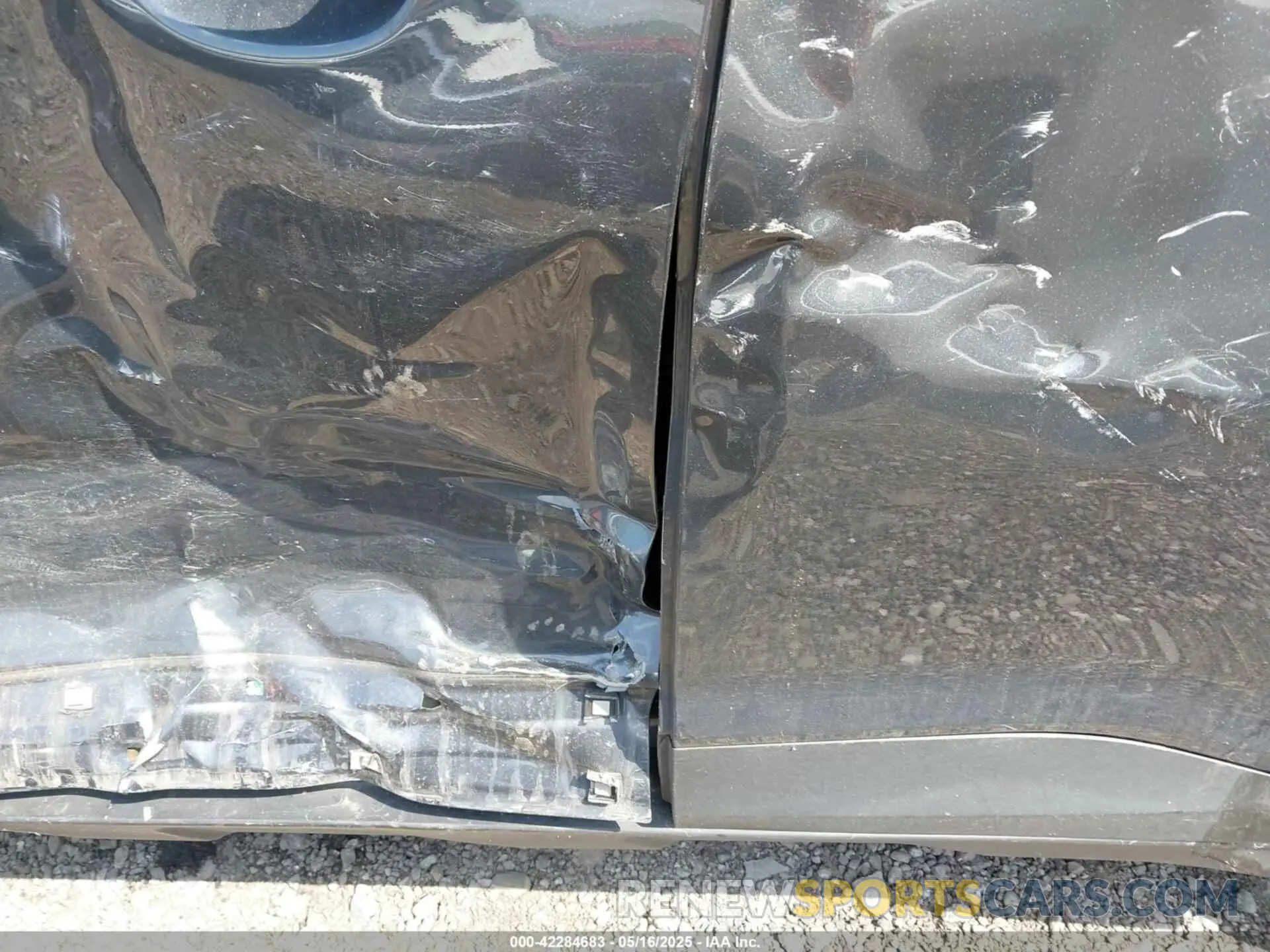 9 Photograph of a damaged car KM8K6CAB7NU825795 HYUNDAI KONA 2022