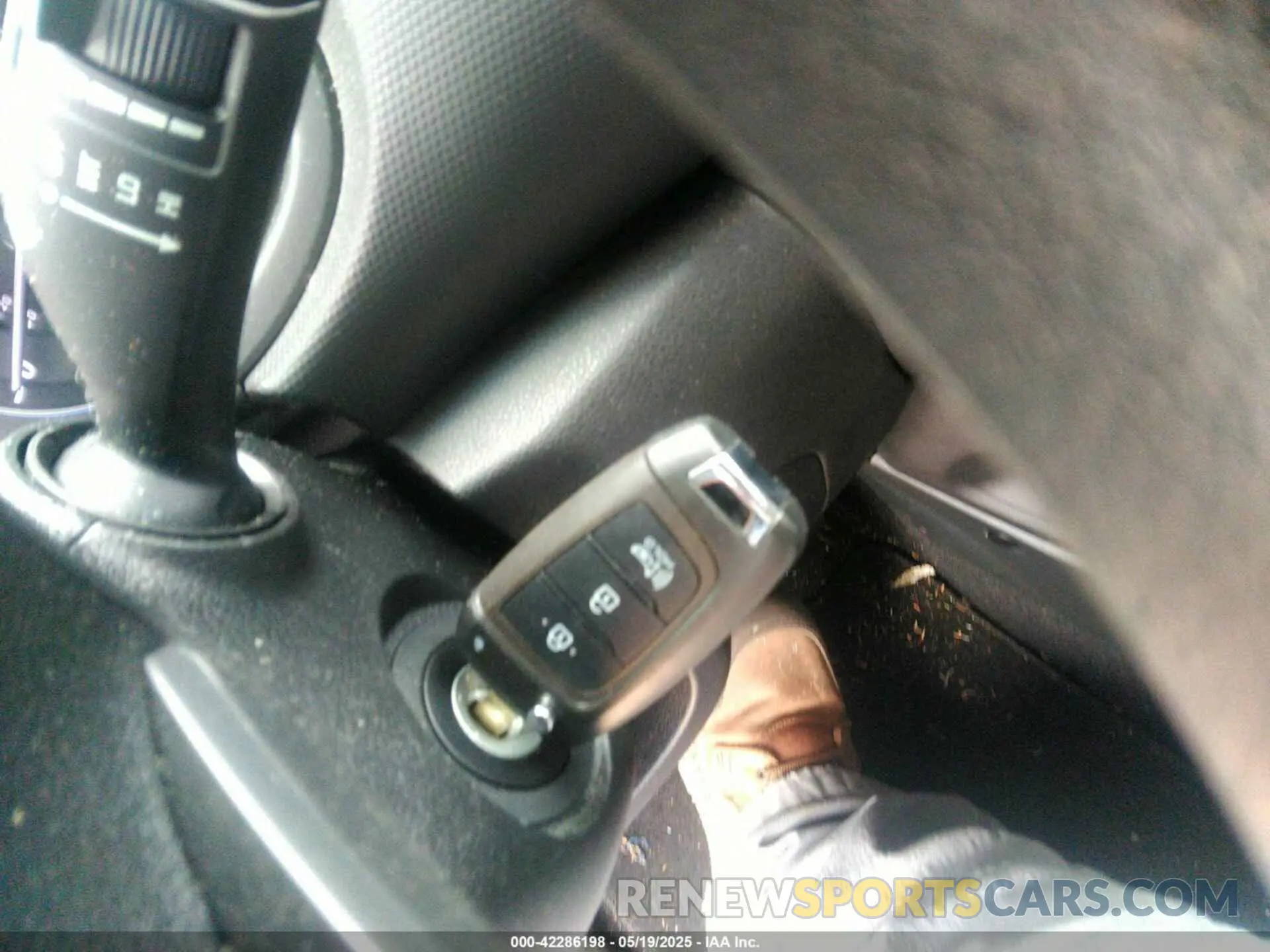 11 Photograph of a damaged car KM8K22AB0PU936391 HYUNDAI KONA 2023