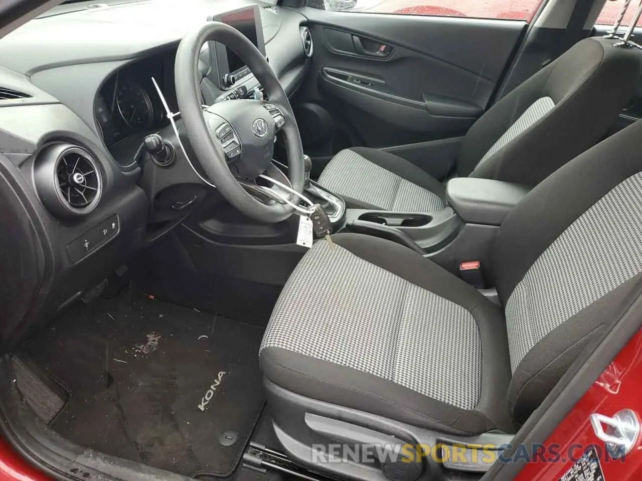 7 Photograph of a damaged car KM8K22AB7PU028231 HYUNDAI KONA 2023