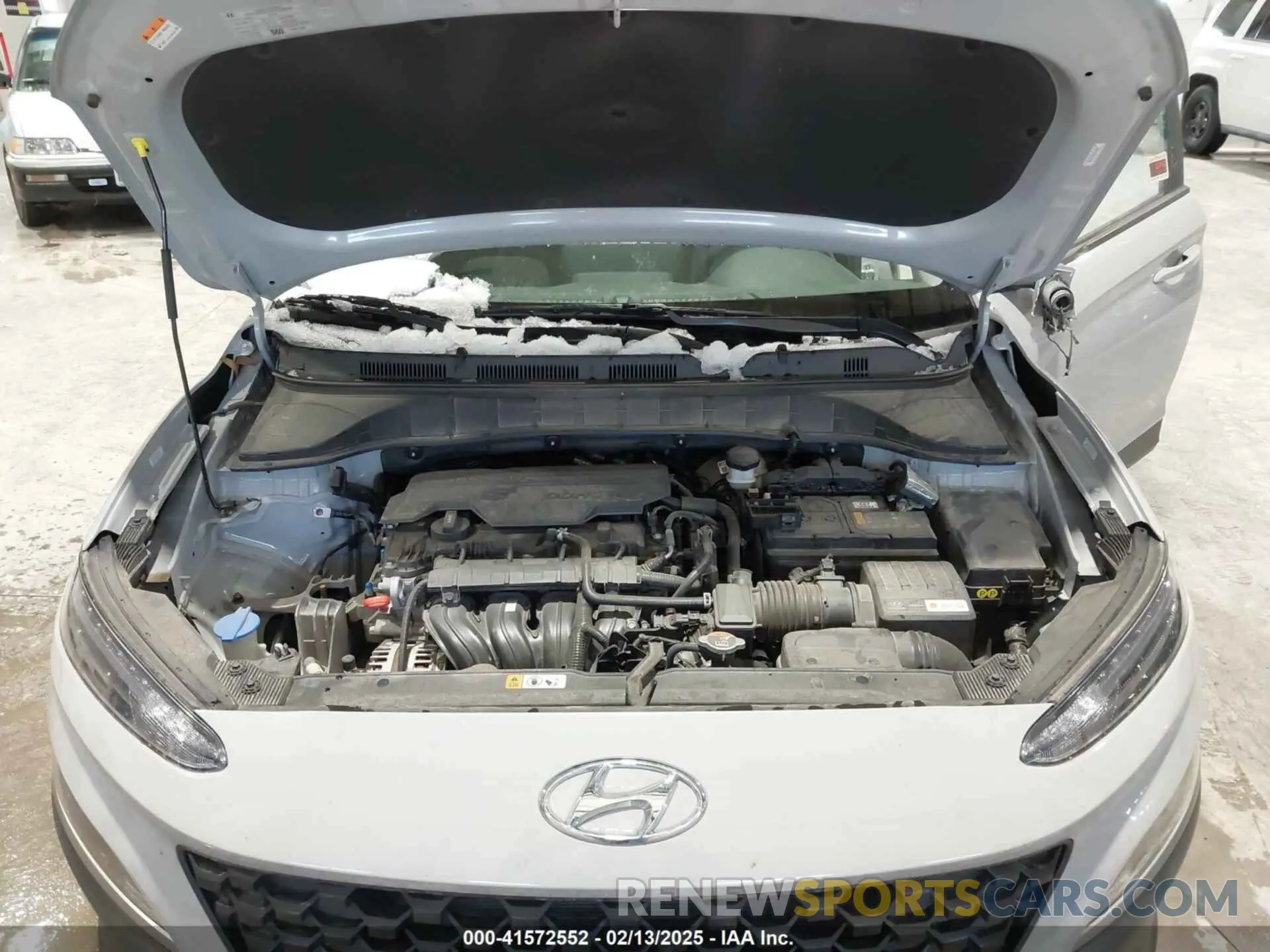 10 Photograph of a damaged car KM8K2CAB2PU013965 HYUNDAI KONA 2023