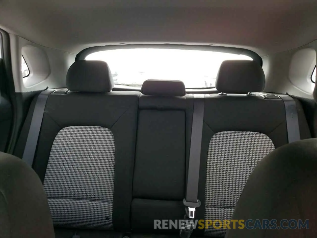 10 Photograph of a damaged car KM8K2CAB5PU029027 HYUNDAI KONA 2023