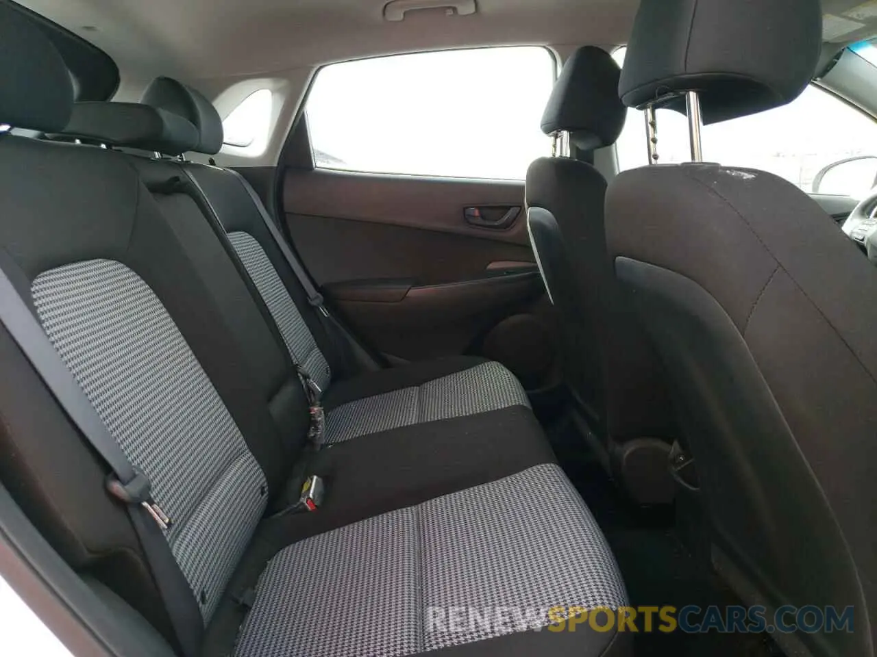 11 Photograph of a damaged car KM8K2CAB5PU029027 HYUNDAI KONA 2023