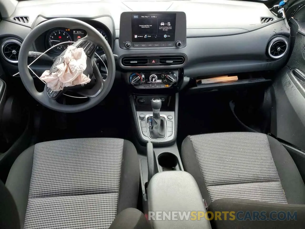 8 Фотография поврежденного автомобиля KM8K2CAB9PU930093 HYUNDAI KONA 2023