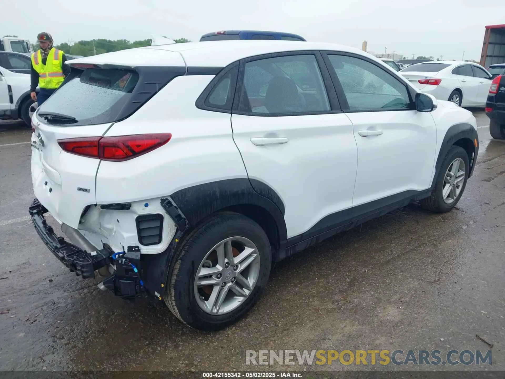 4 Photograph of a damaged car KM8K2CABXPU058703 HYUNDAI KONA 2023