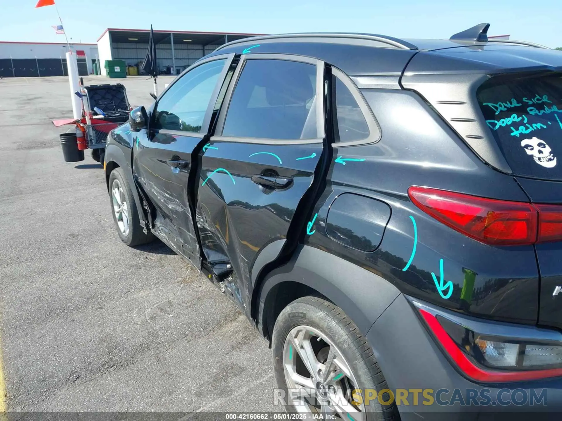 19 Photograph of a damaged car KM8K32AB0PU936064 HYUNDAI KONA 2023