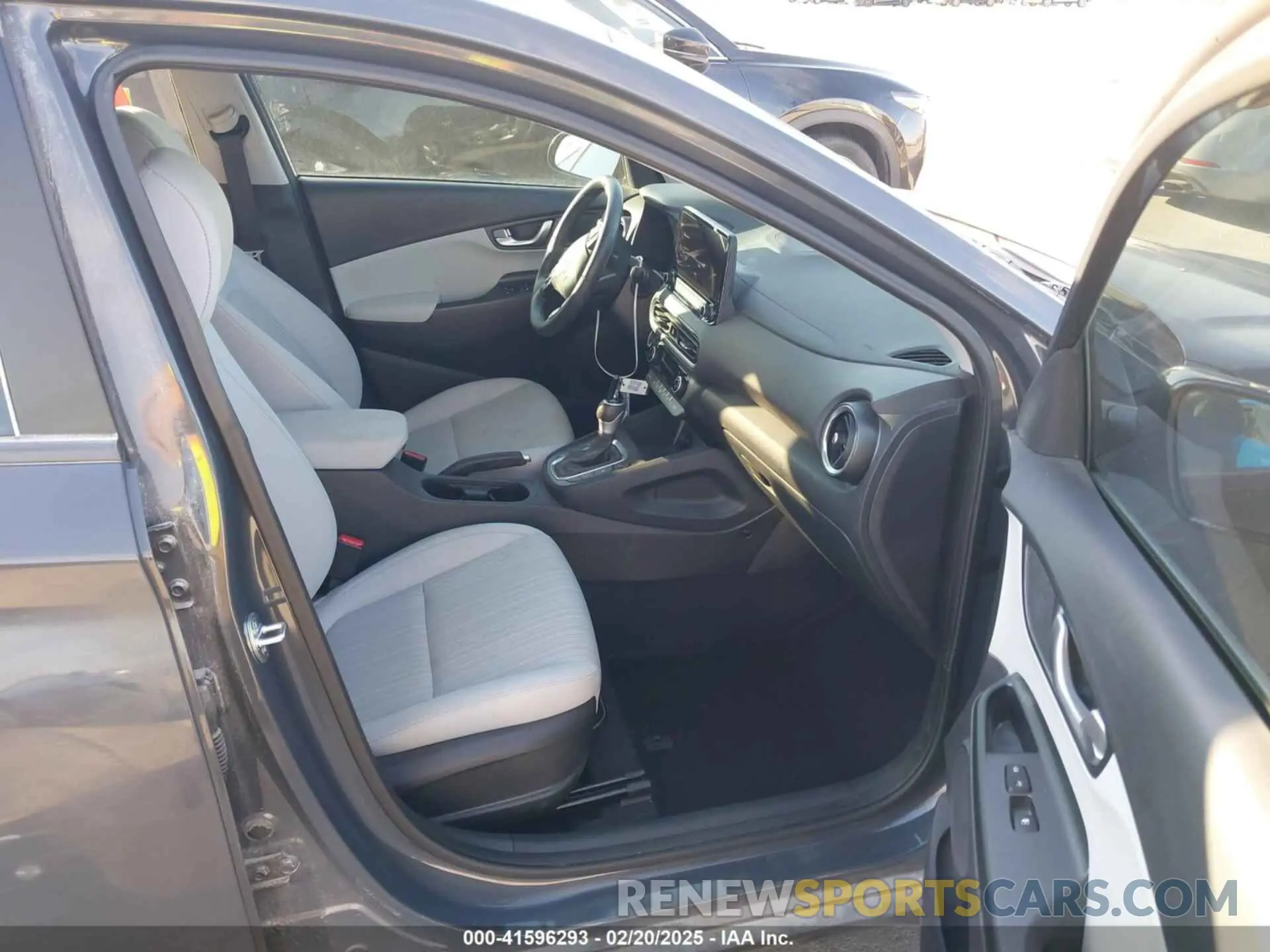 5 Photograph of a damaged car KM8K32AB2PU996203 HYUNDAI KONA 2023