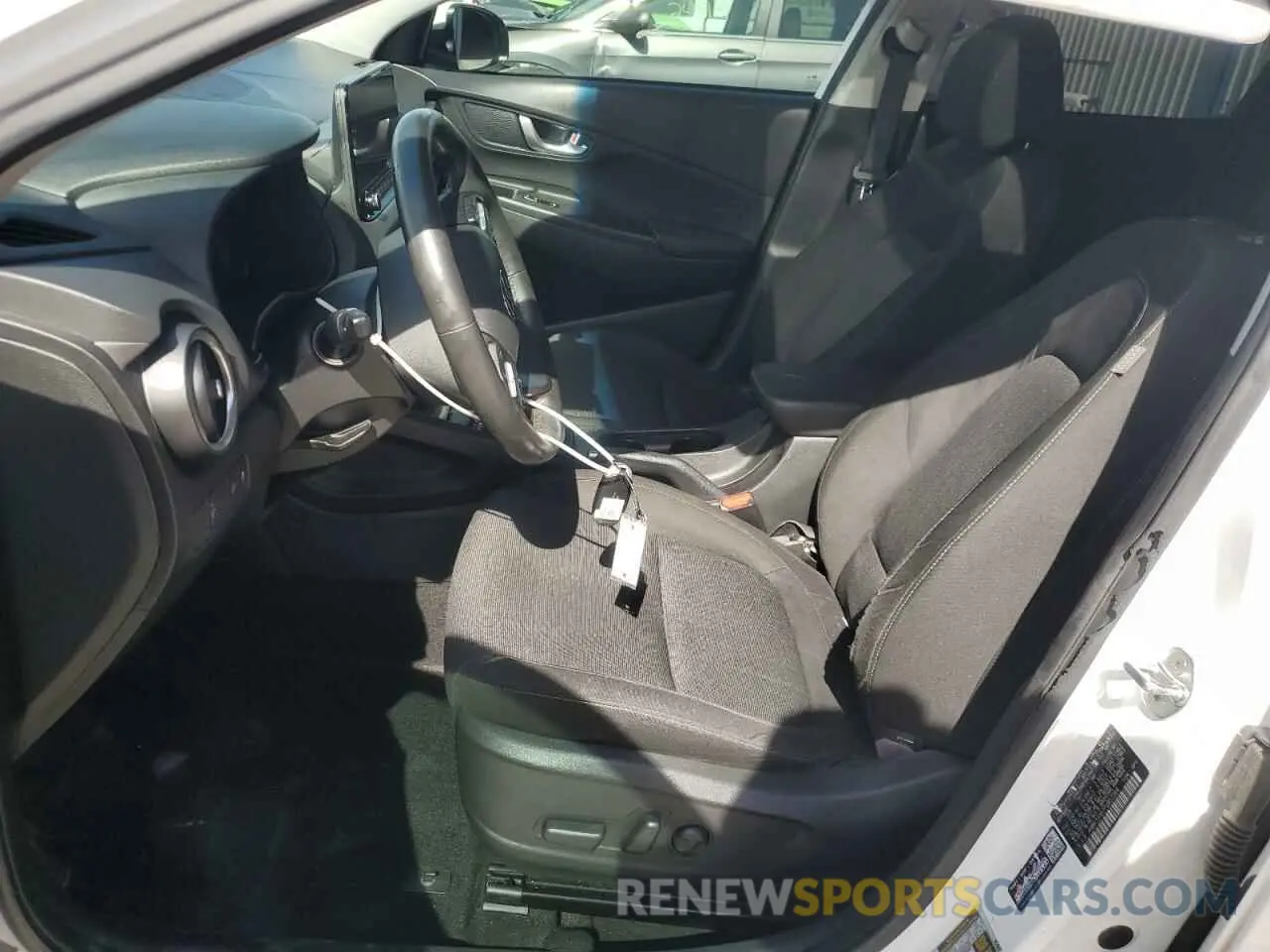 7 Photograph of a damaged car KM8K32AB7PU957364 HYUNDAI KONA 2023