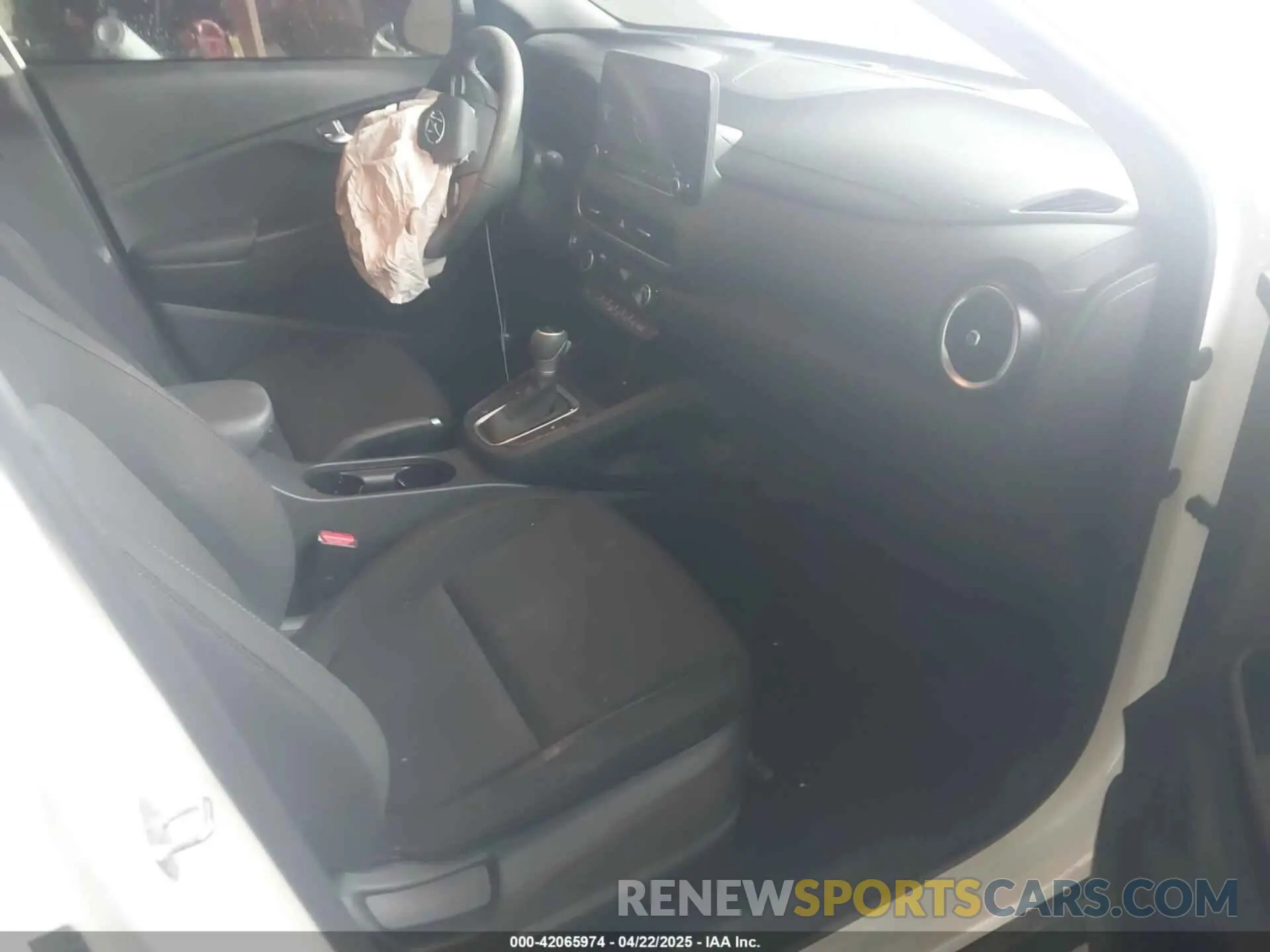 5 Фотография поврежденного автомобиля KM8K32AB8PU959074 HYUNDAI KONA 2023