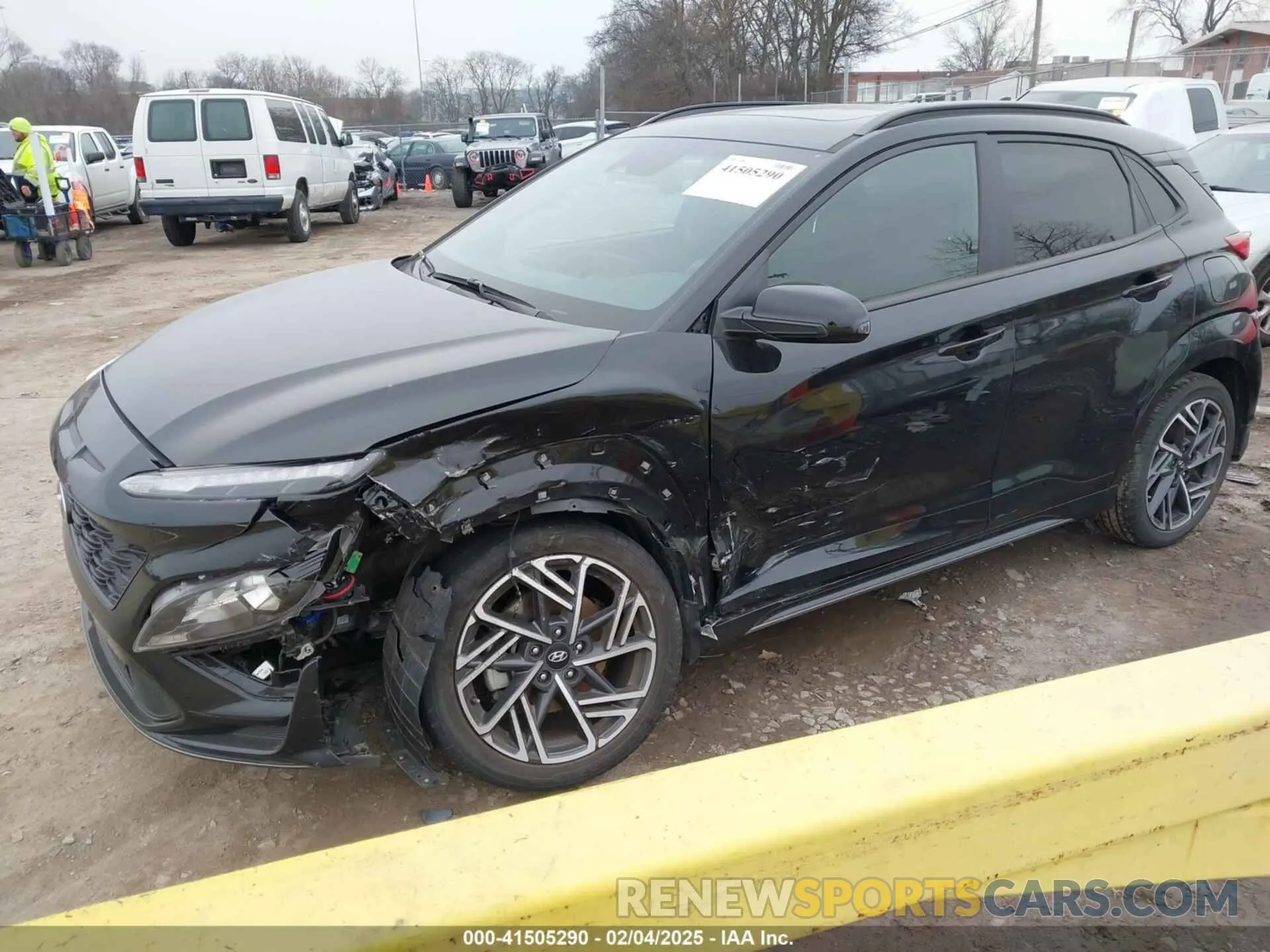 2 Фотография поврежденного автомобиля KM8K33A39PU989957 HYUNDAI KONA 2023