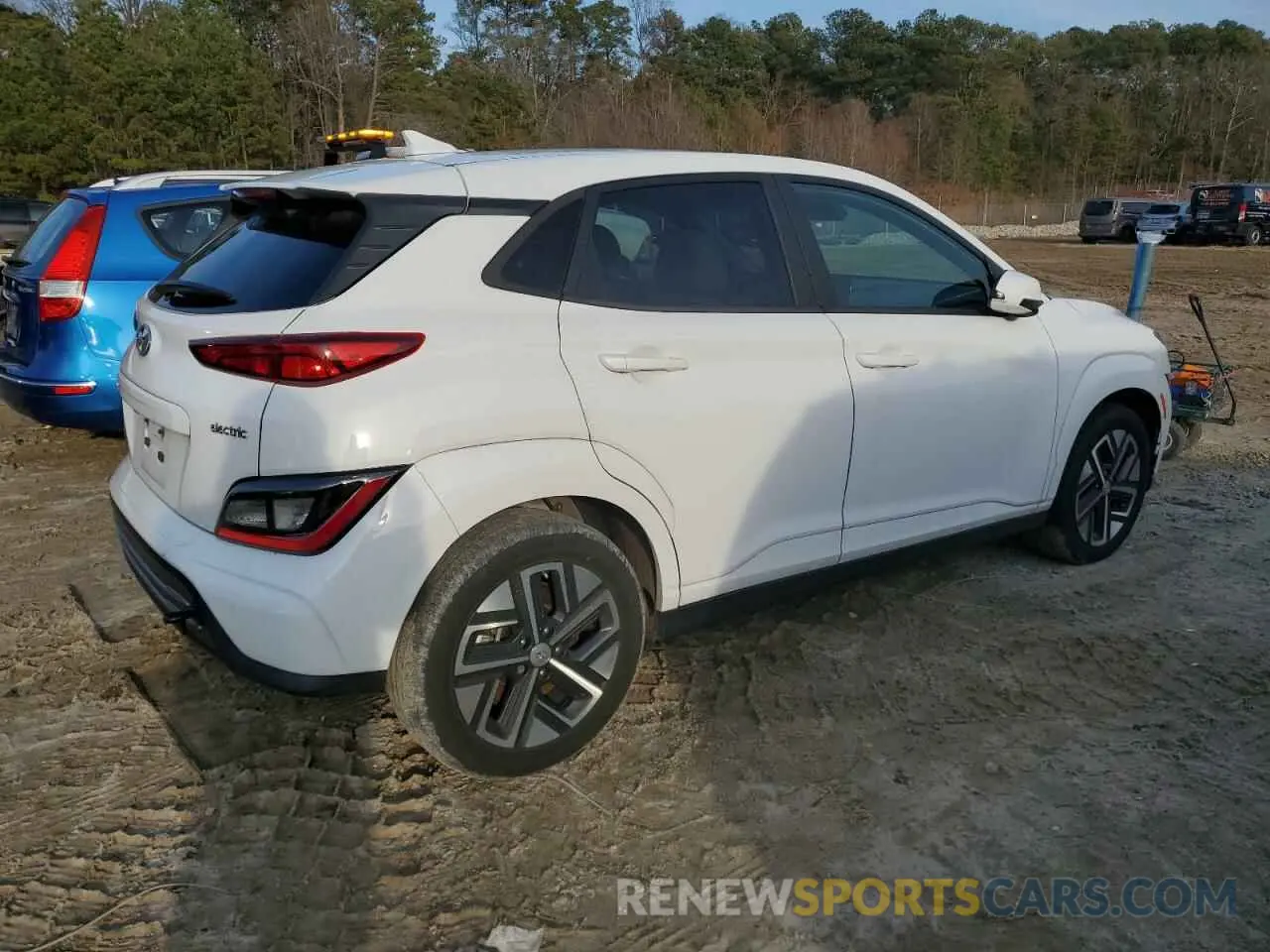3 Фотография поврежденного автомобиля KM8K33AG2PU165785 HYUNDAI KONA 2023