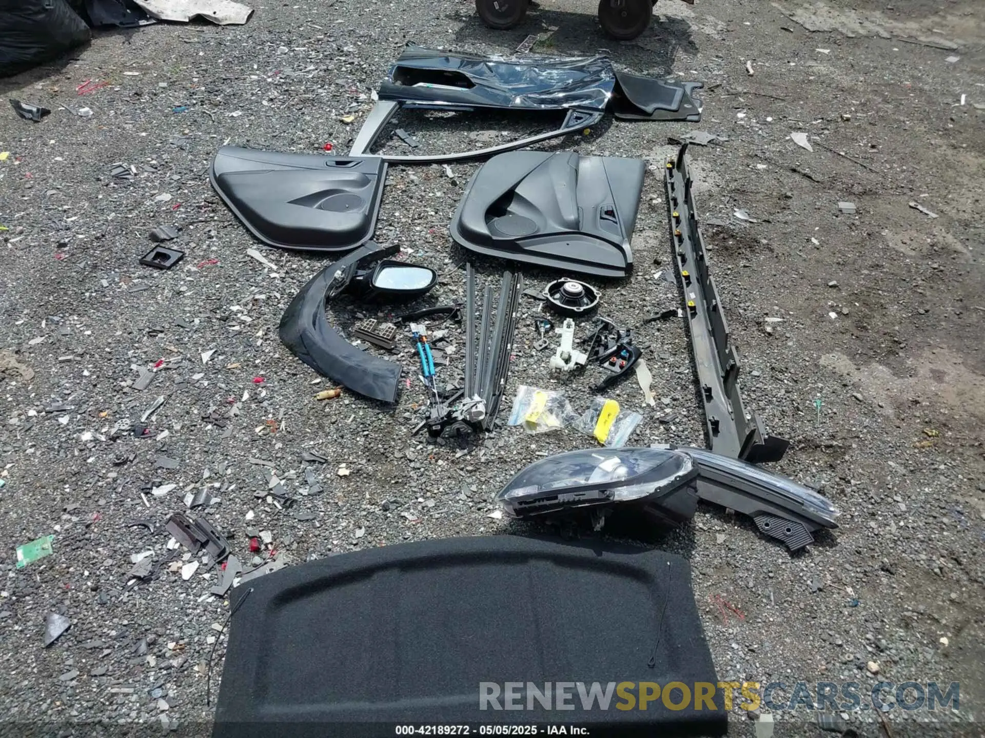 18 Фотография поврежденного автомобиля KM8K3CA37PU012526 HYUNDAI KONA 2023