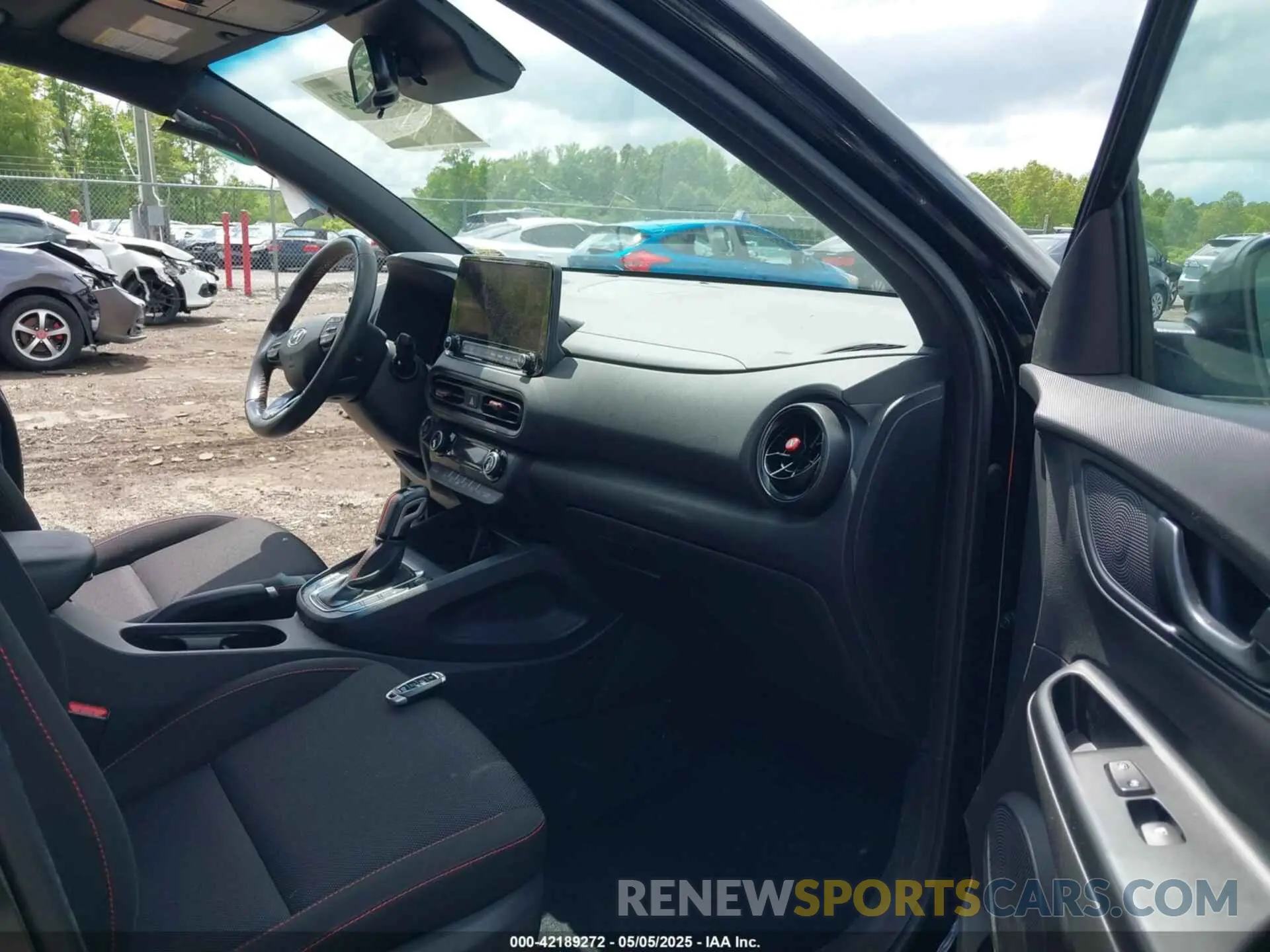 5 Фотография поврежденного автомобиля KM8K3CA37PU012526 HYUNDAI KONA 2023
