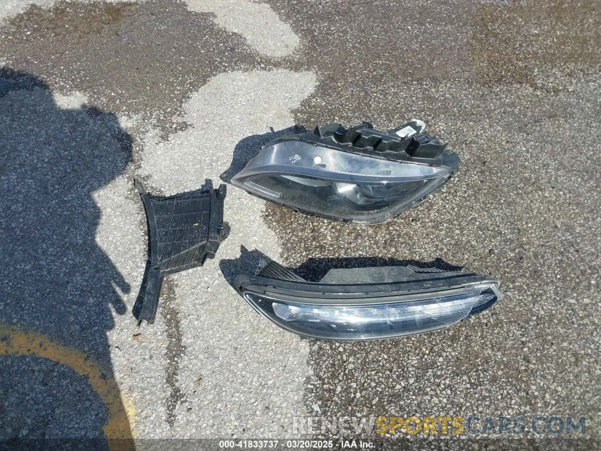 11 Photograph of a damaged car KM8K3CA3XPU940671 HYUNDAI KONA 2023
