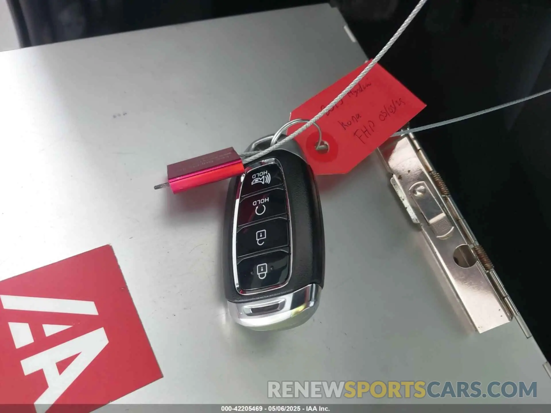 11 Photograph of a damaged car KM8K3CAB2PU025286 HYUNDAI KONA 2023