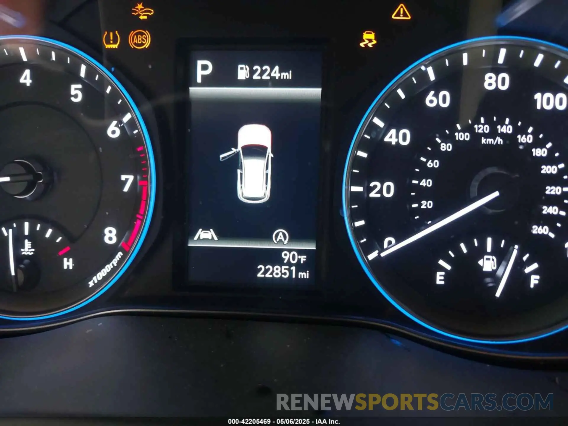 15 Photograph of a damaged car KM8K3CAB2PU025286 HYUNDAI KONA 2023