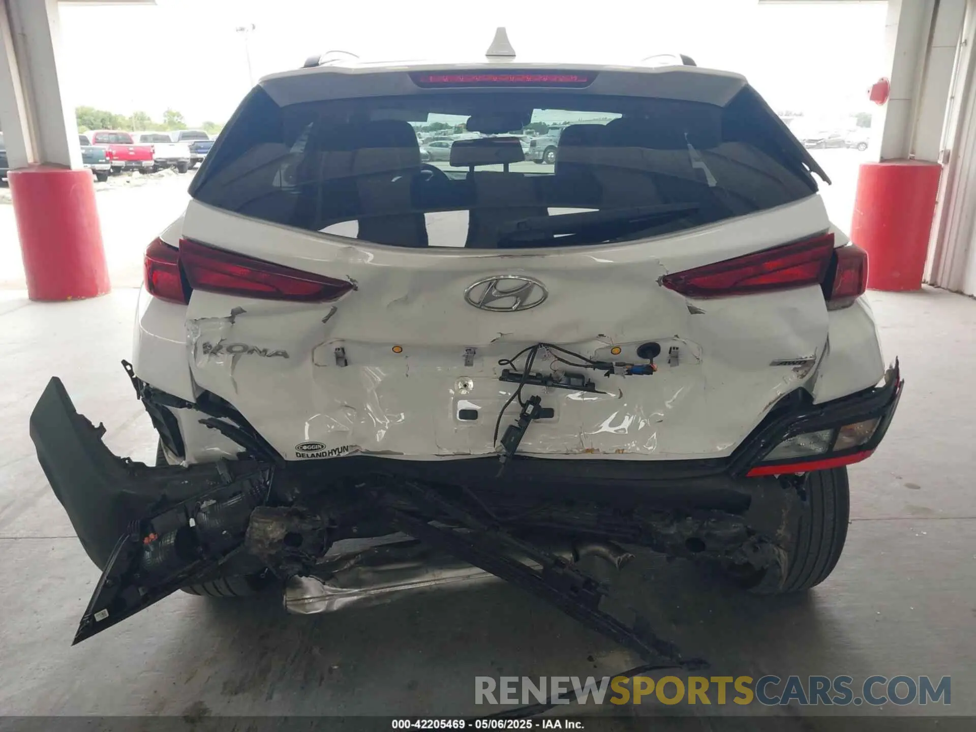 16 Photograph of a damaged car KM8K3CAB2PU025286 HYUNDAI KONA 2023