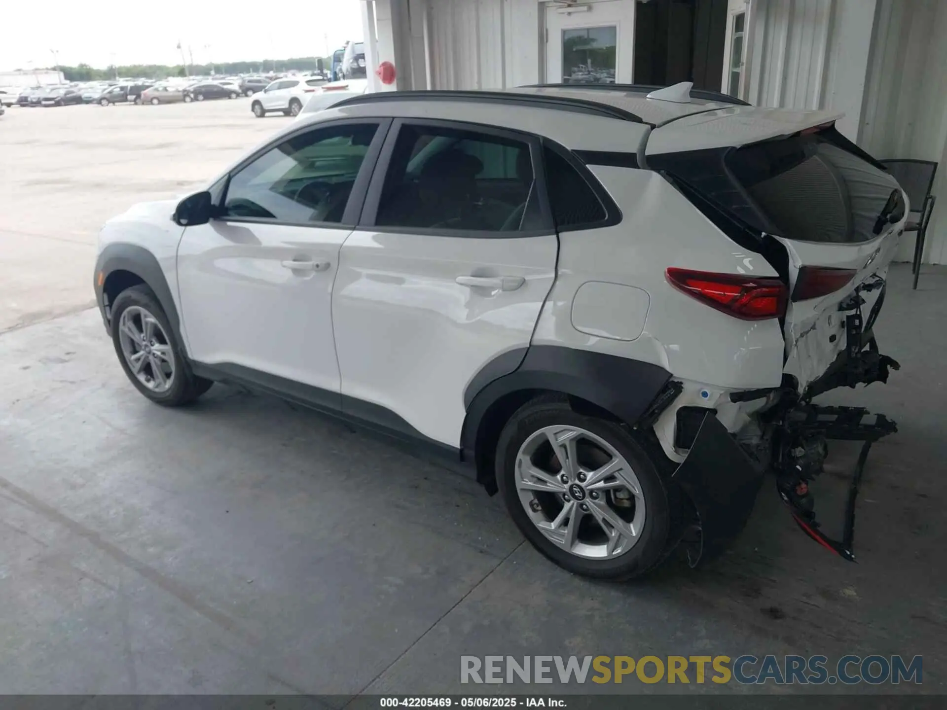 3 Photograph of a damaged car KM8K3CAB2PU025286 HYUNDAI KONA 2023