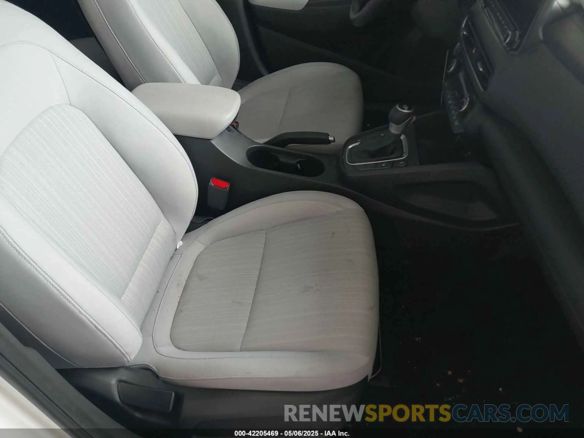5 Photograph of a damaged car KM8K3CAB2PU025286 HYUNDAI KONA 2023