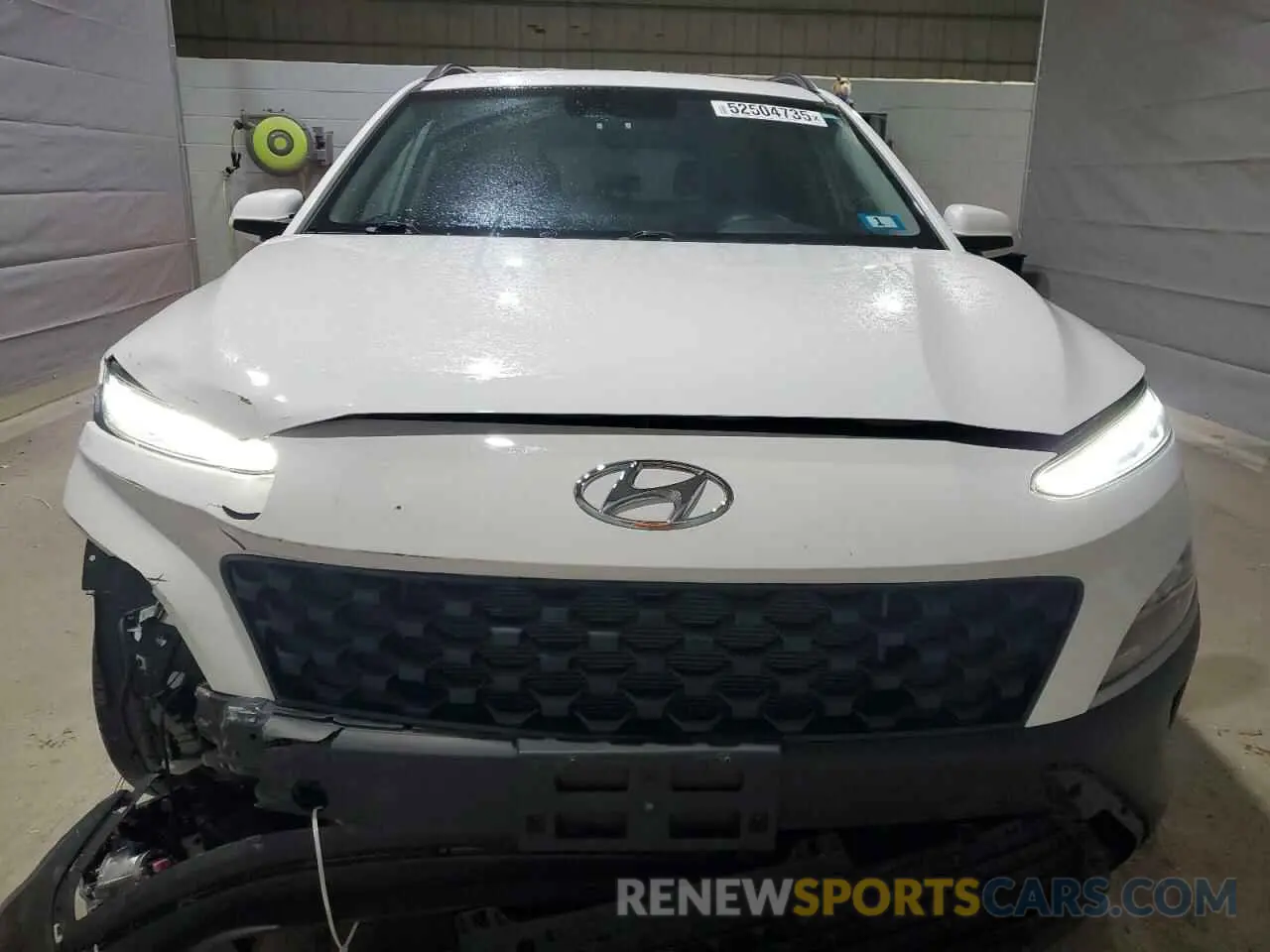 5 Photograph of a damaged car KM8K3CAB5PU971804 HYUNDAI KONA 2023