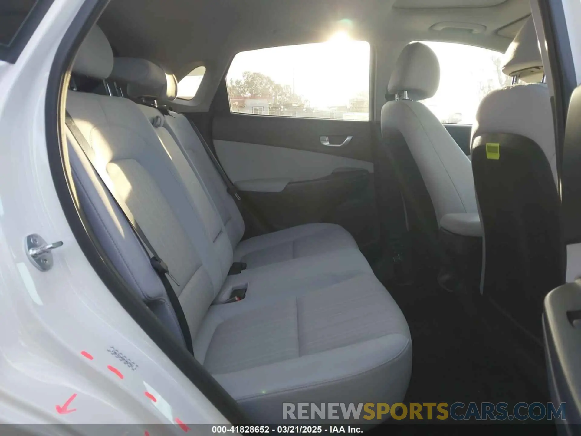 8 Photograph of a damaged car KM8K3CAB8PU055554 HYUNDAI KONA 2023