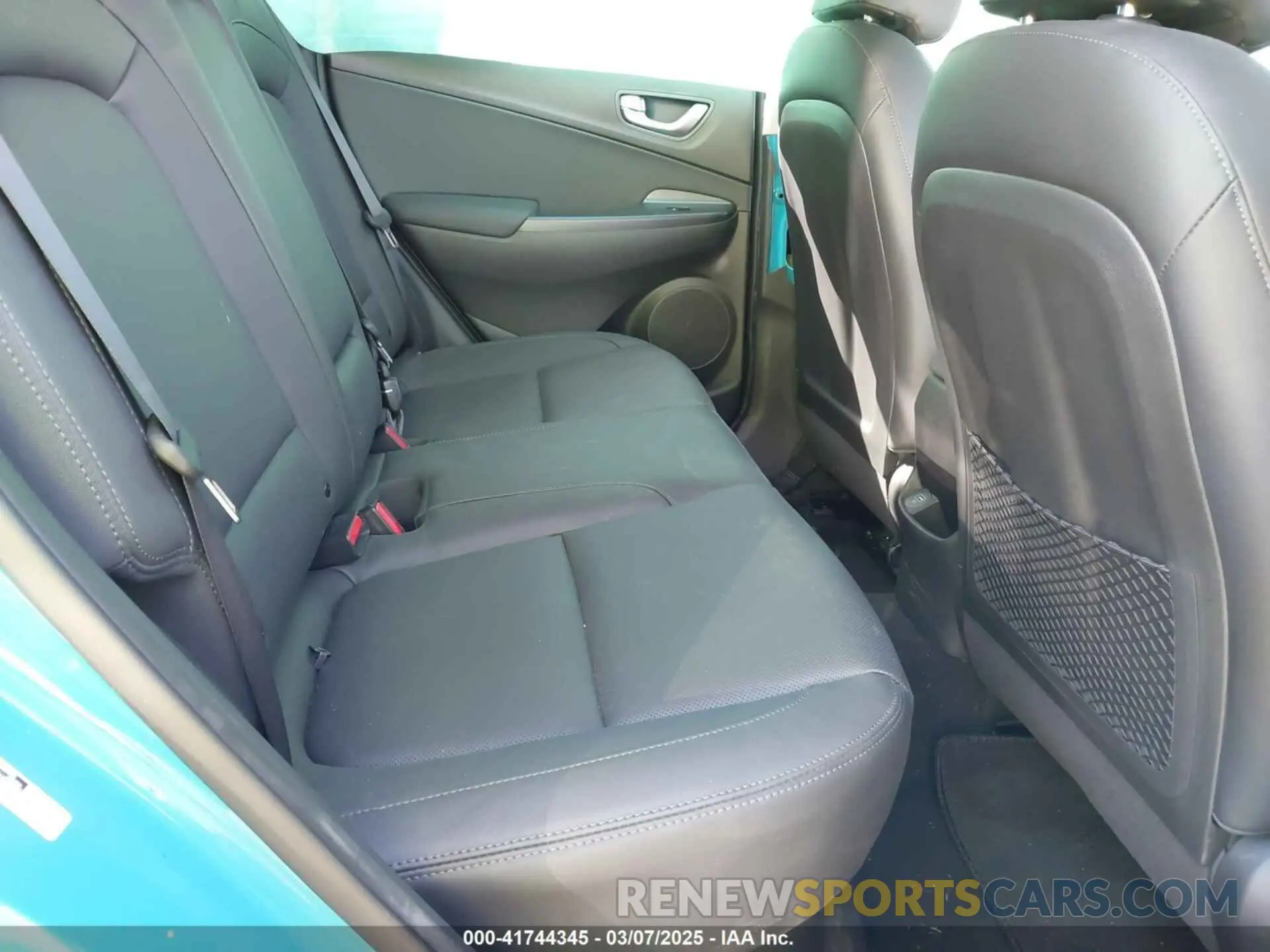 8 Photograph of a damaged car KM8K53A3XPU954113 HYUNDAI KONA 2023