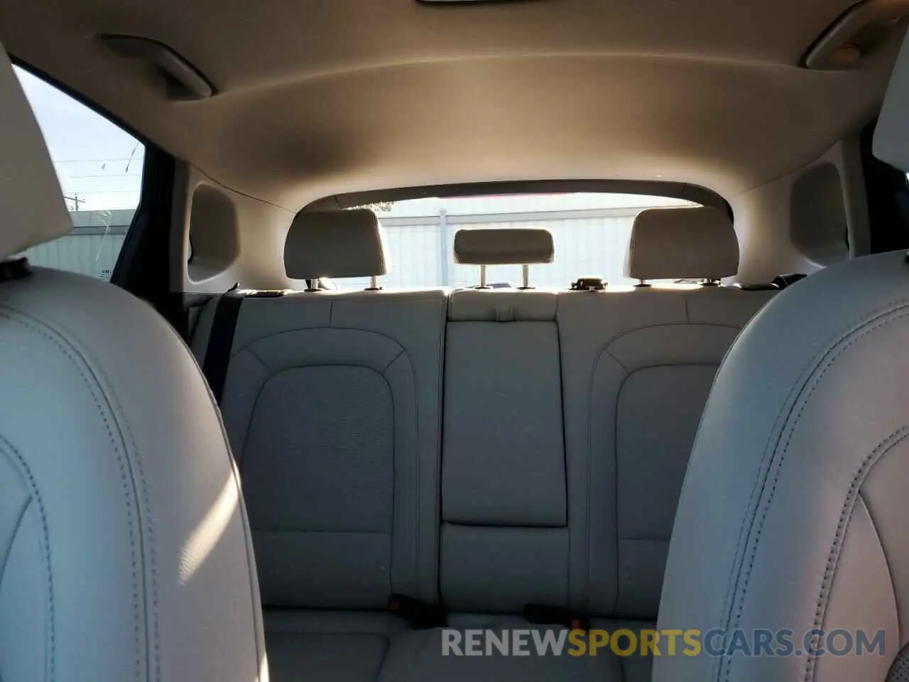 10 Photograph of a damaged car KM8K5CA38PU000279 HYUNDAI KONA 2023