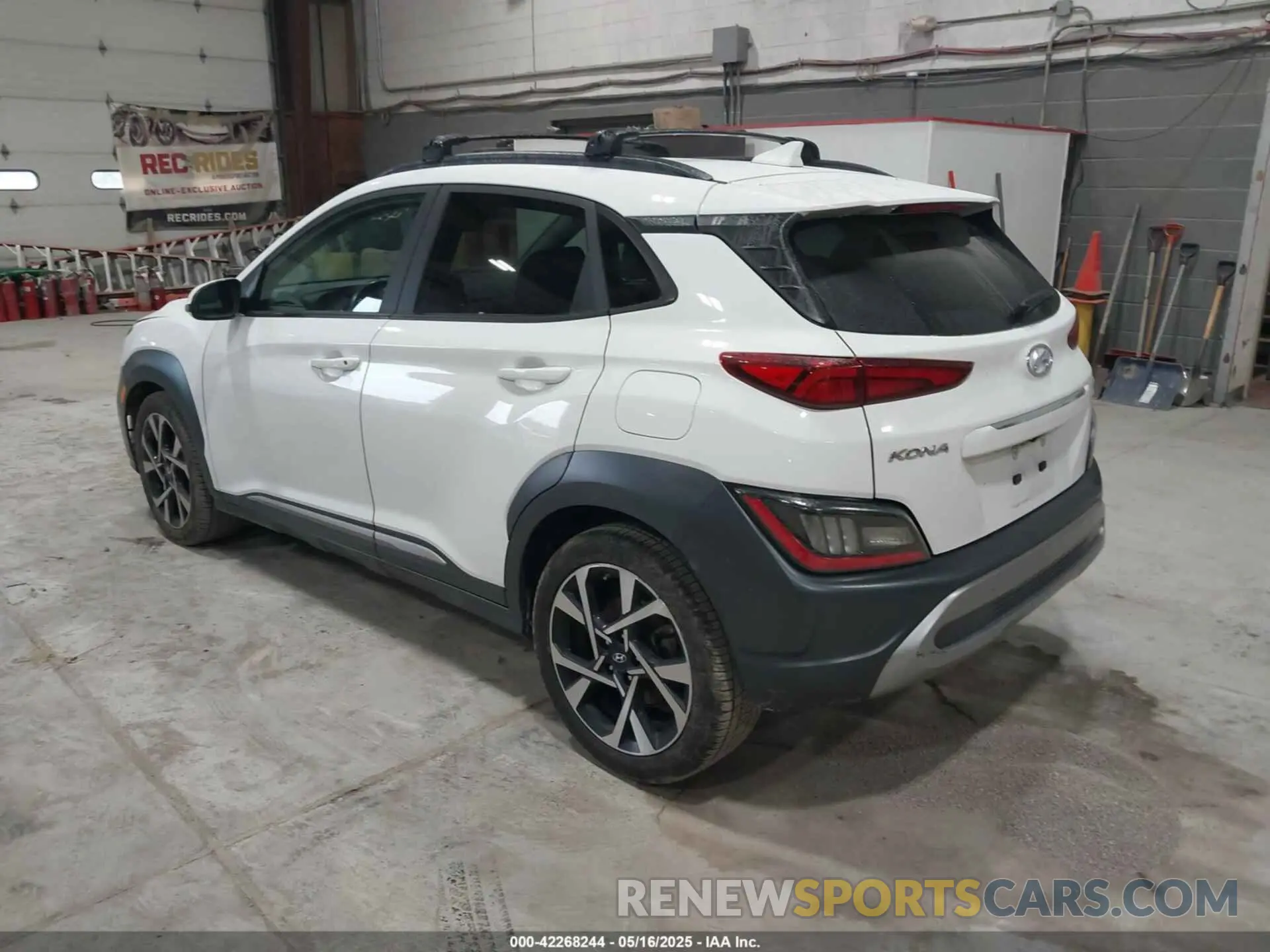 3 Фотография поврежденного автомобиля KM8K5CA3XPU008934 HYUNDAI KONA 2023