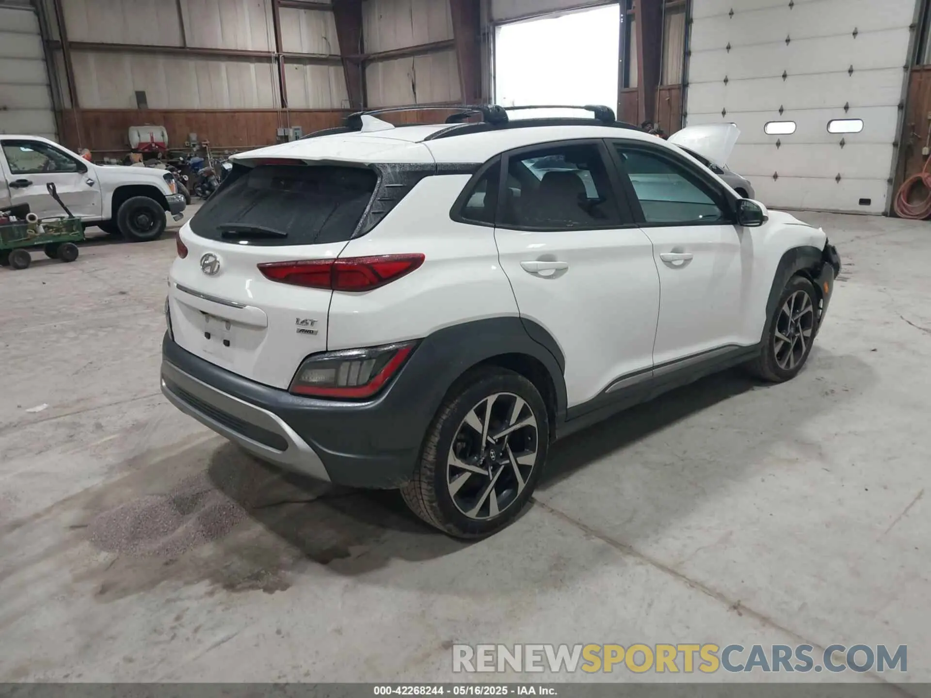 4 Фотография поврежденного автомобиля KM8K5CA3XPU008934 HYUNDAI KONA 2023