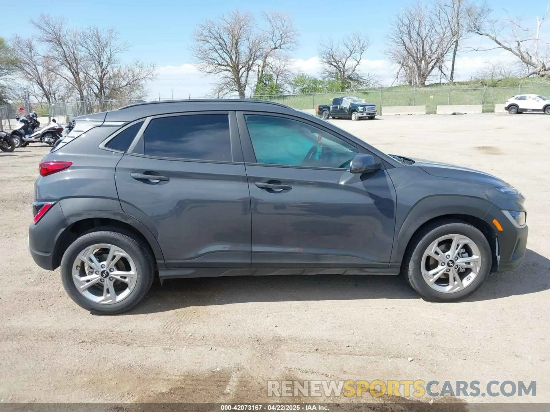13 Photograph of a damaged car KM8K62AB0PU039351 HYUNDAI KONA 2023