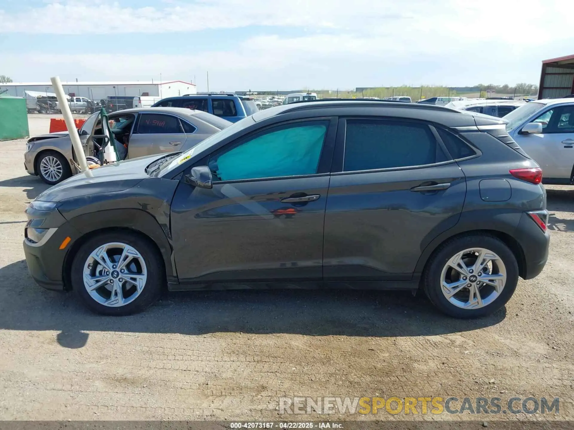 14 Photograph of a damaged car KM8K62AB0PU039351 HYUNDAI KONA 2023