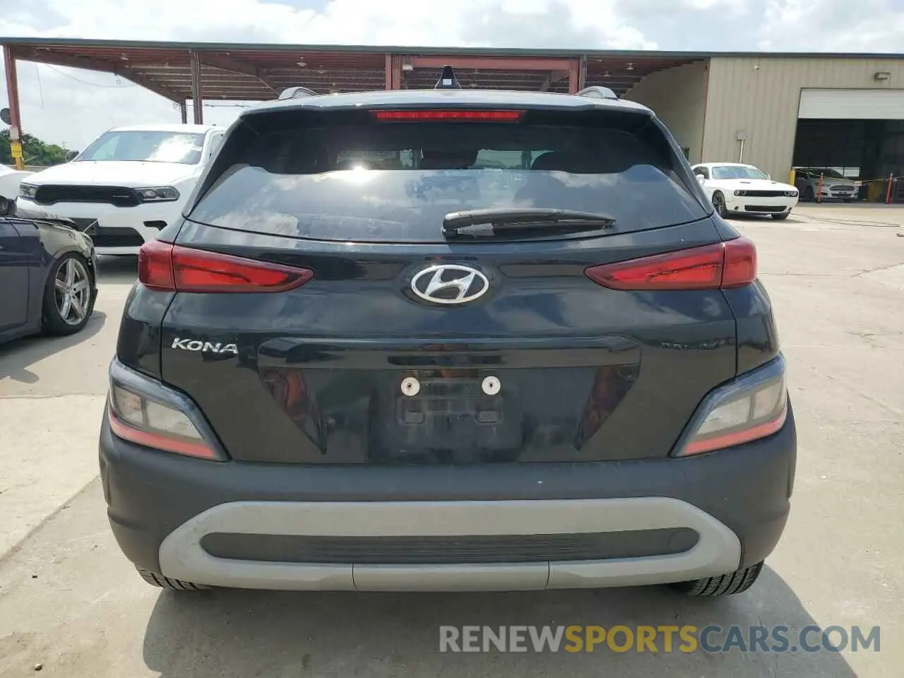 6 Фотография поврежденного автомобиля KM8K62AB0PU975647 HYUNDAI KONA 2023