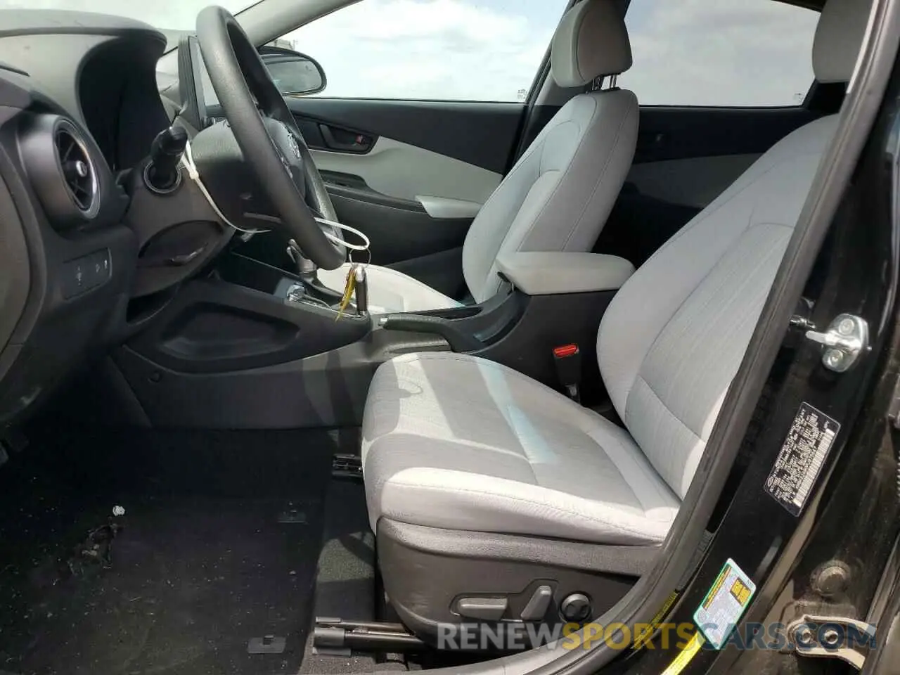 7 Фотография поврежденного автомобиля KM8K62AB0PU975647 HYUNDAI KONA 2023