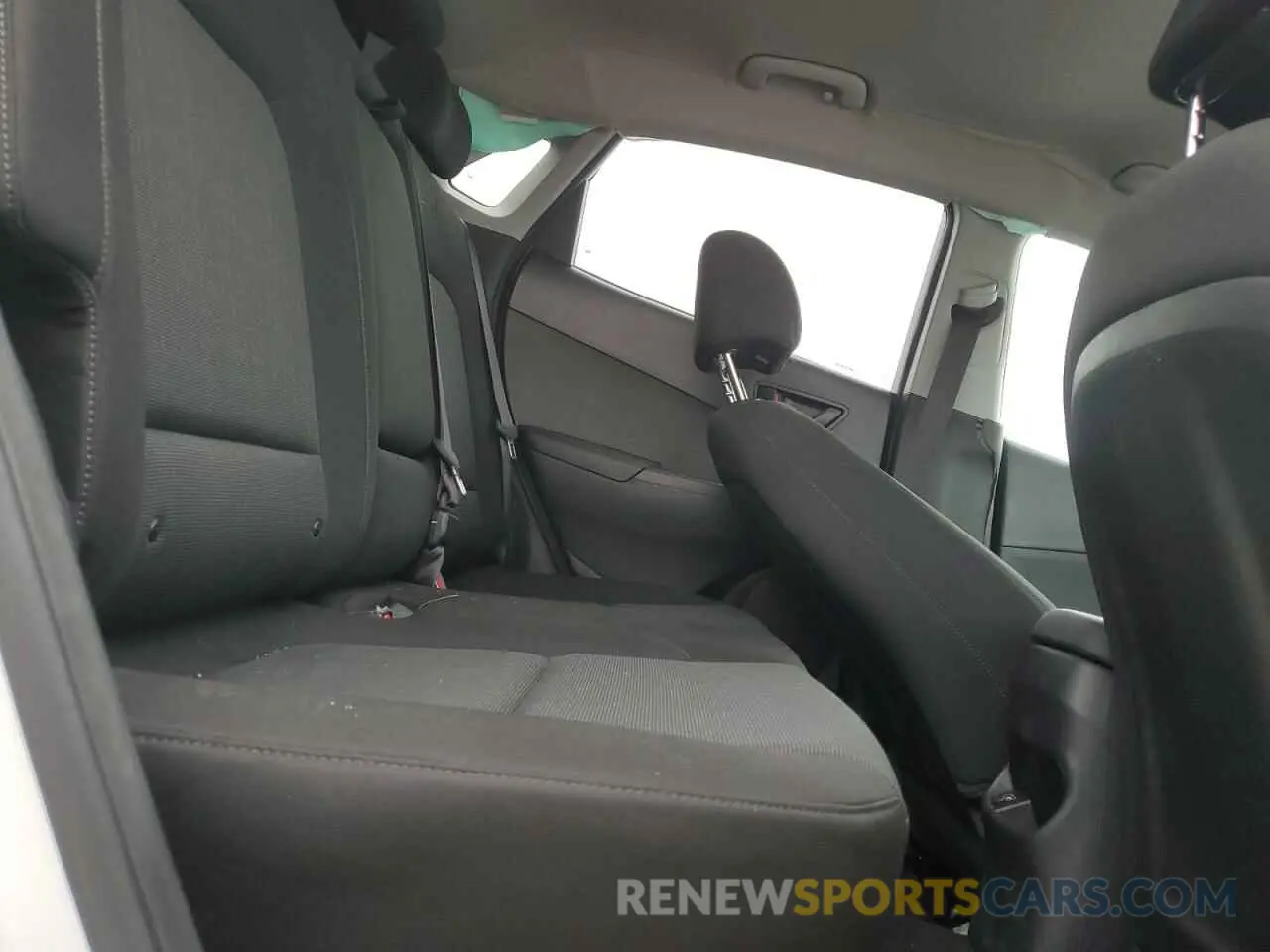11 Photograph of a damaged car KM8K62AB1PU047801 HYUNDAI KONA 2023