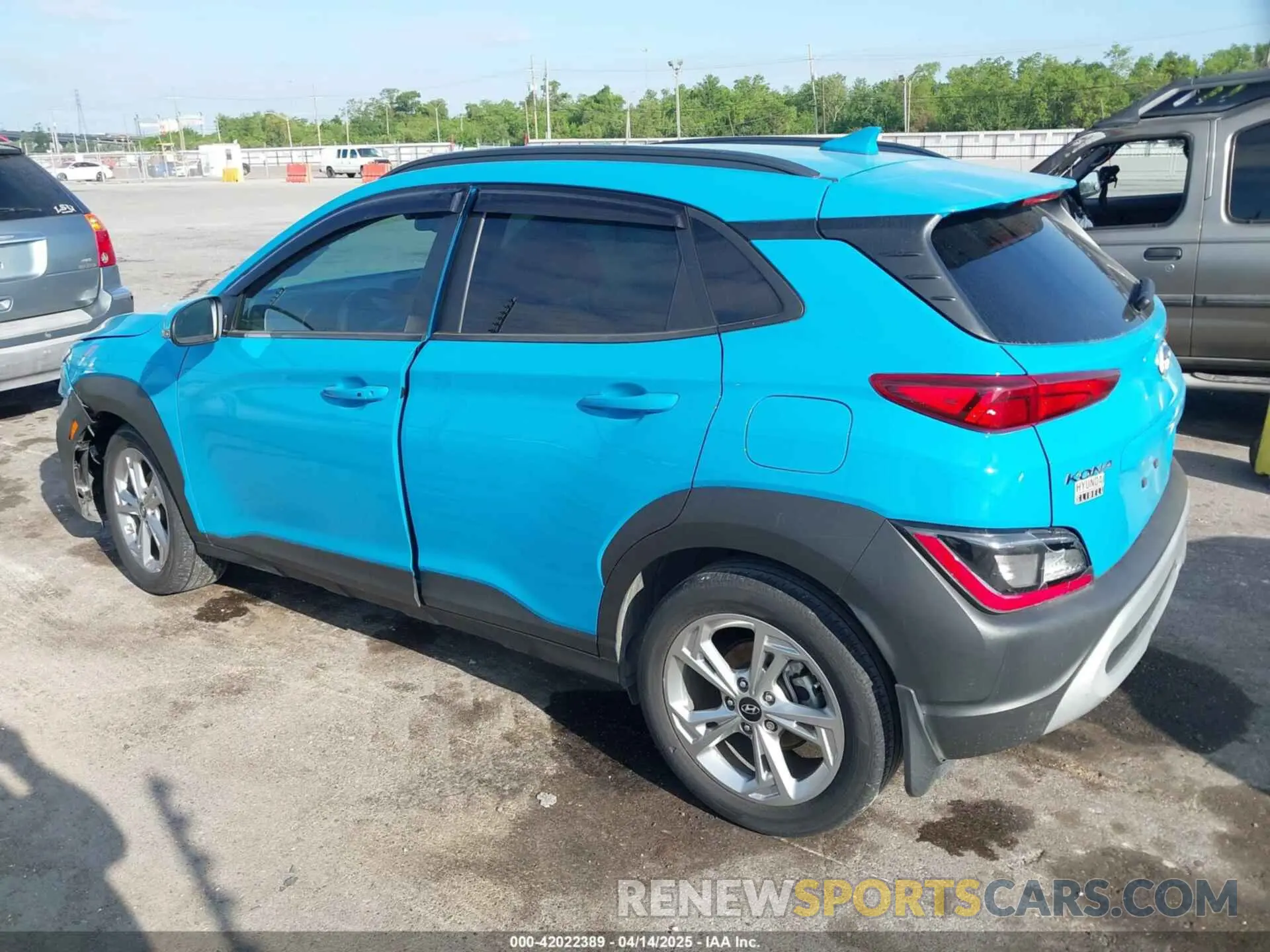 14 Photograph of a damaged car KM8K62AB2PU004830 HYUNDAI KONA 2023