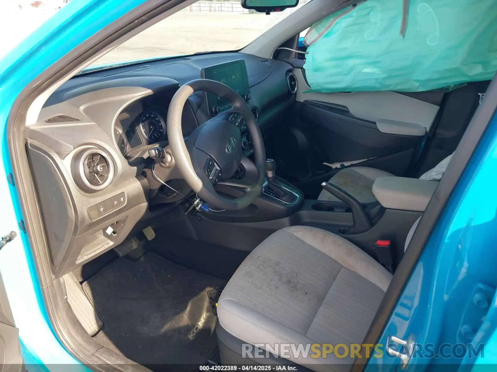 5 Photograph of a damaged car KM8K62AB2PU004830 HYUNDAI KONA 2023