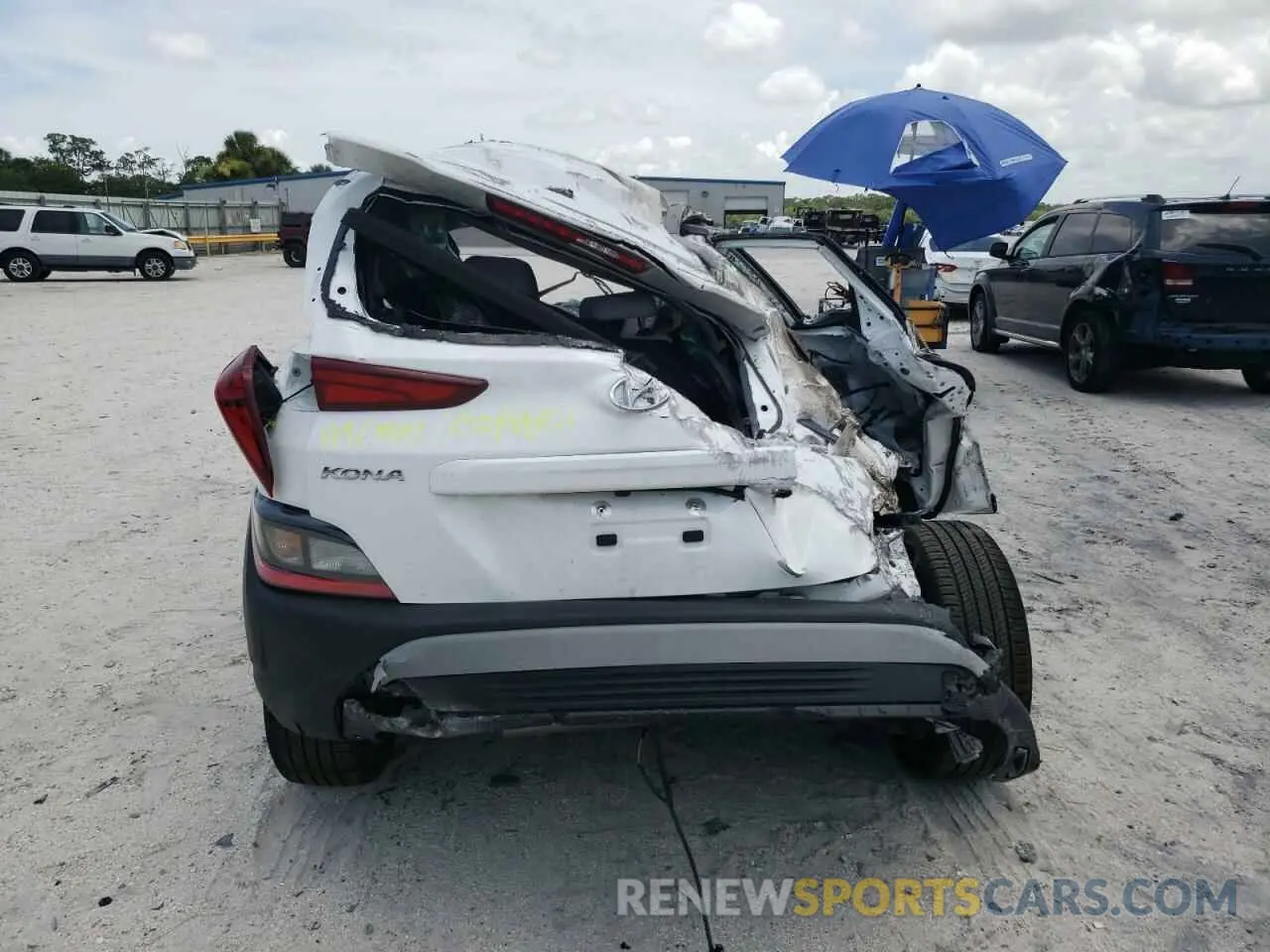 6 Photograph of a damaged car KM8K62AB2PU026665 HYUNDAI KONA 2023