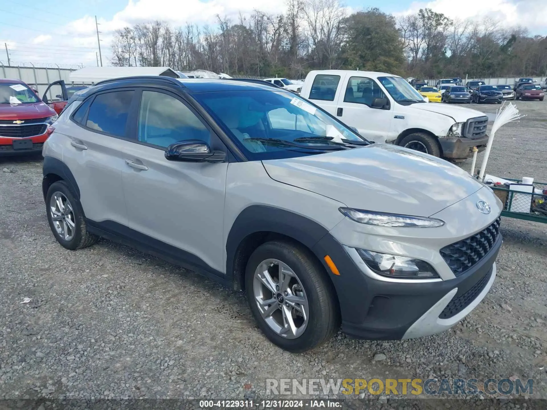 1 Фотография поврежденного автомобиля KM8K62AB2PU935487 HYUNDAI KONA 2023