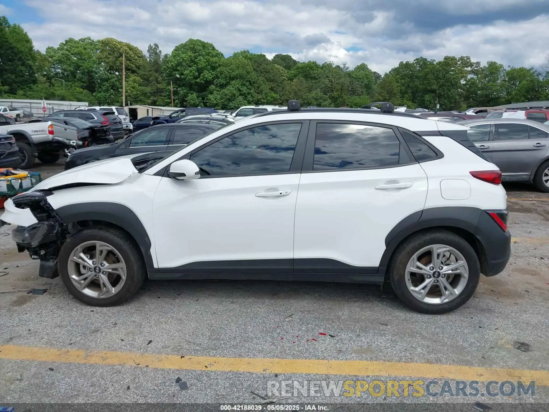14 Photograph of a damaged car KM8K62AB3PU049243 HYUNDAI KONA 2023
