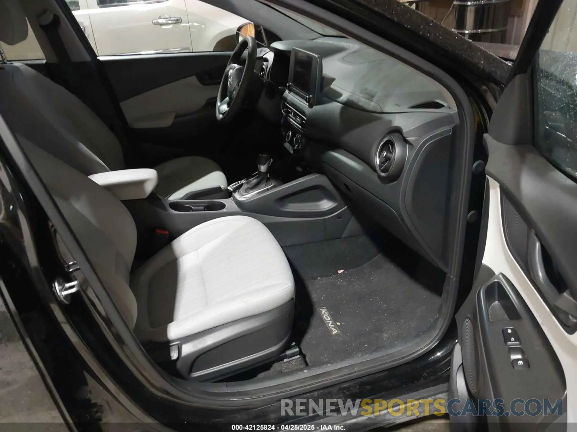 5 Photograph of a damaged car KM8K62AB3PU944716 HYUNDAI KONA 2023
