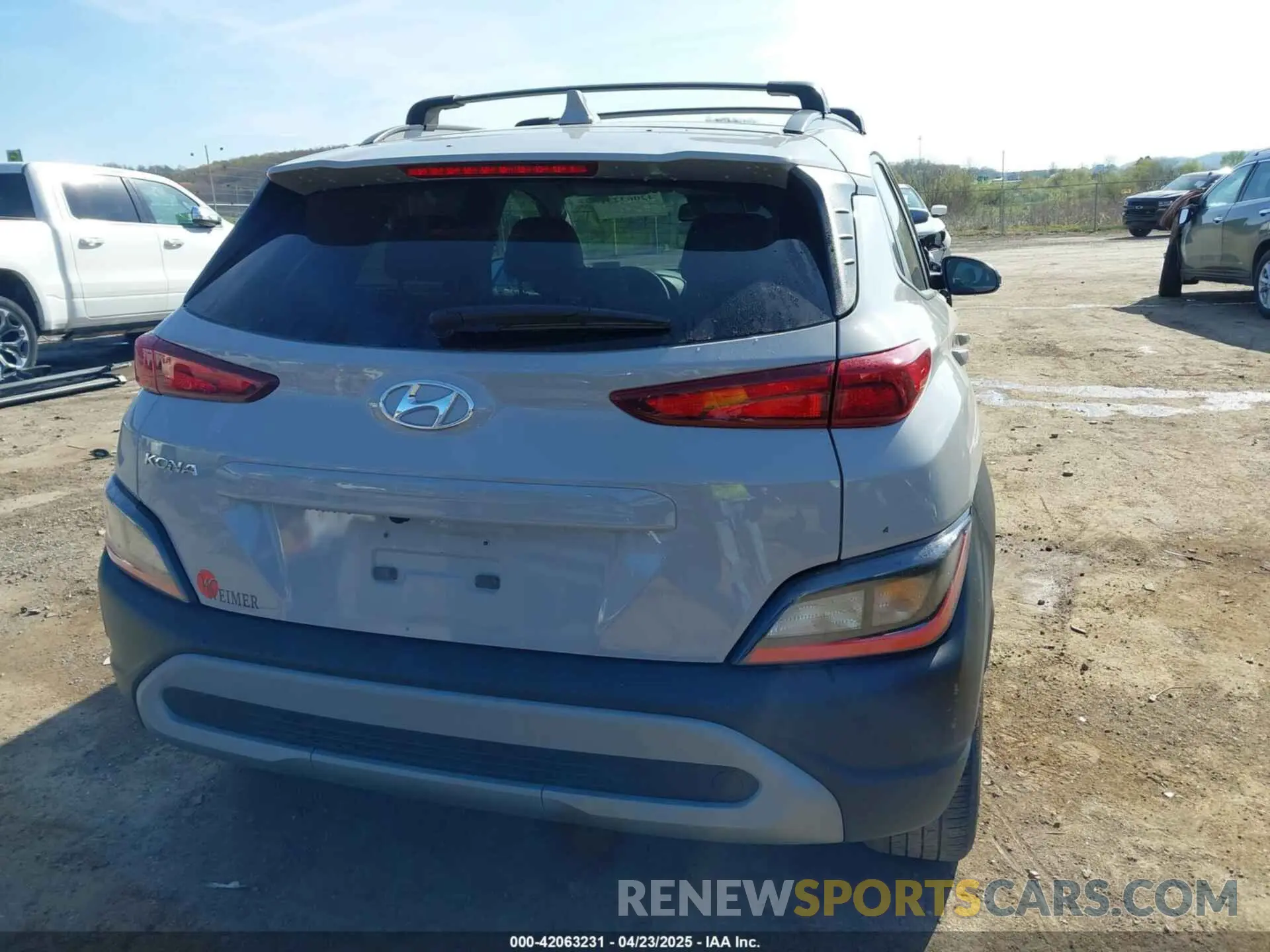 16 Photograph of a damaged car KM8K62AB4PU060039 HYUNDAI KONA 2023